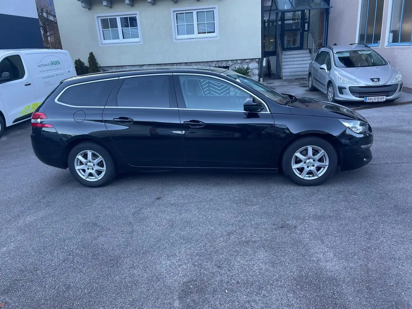 Peugeot 308 308 SW 1,6 BHDI Allure S Schwarz - 2