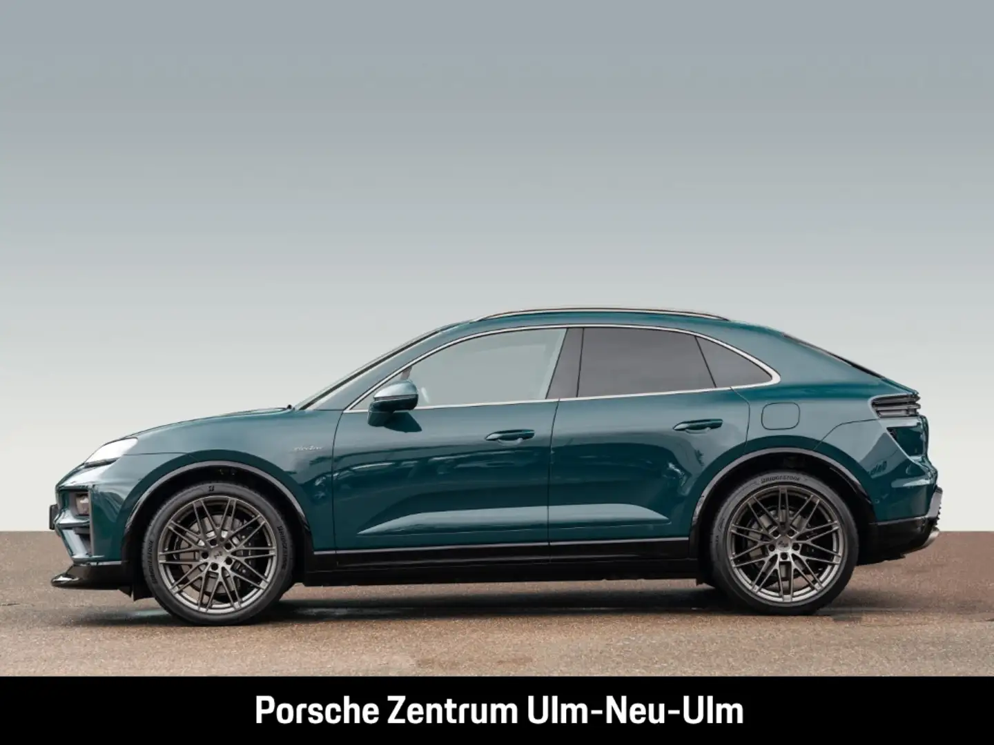 Porsche Macan Turbo Fjordgrün Burmester HA-Lenkung HUD Vert - 2