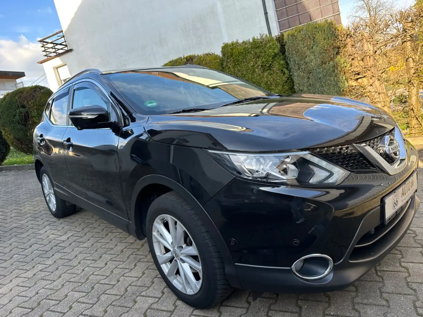 Nissan Qashqai Tekna Pano|Navi|LED|360 Kamera|Tempomat Nero - 1