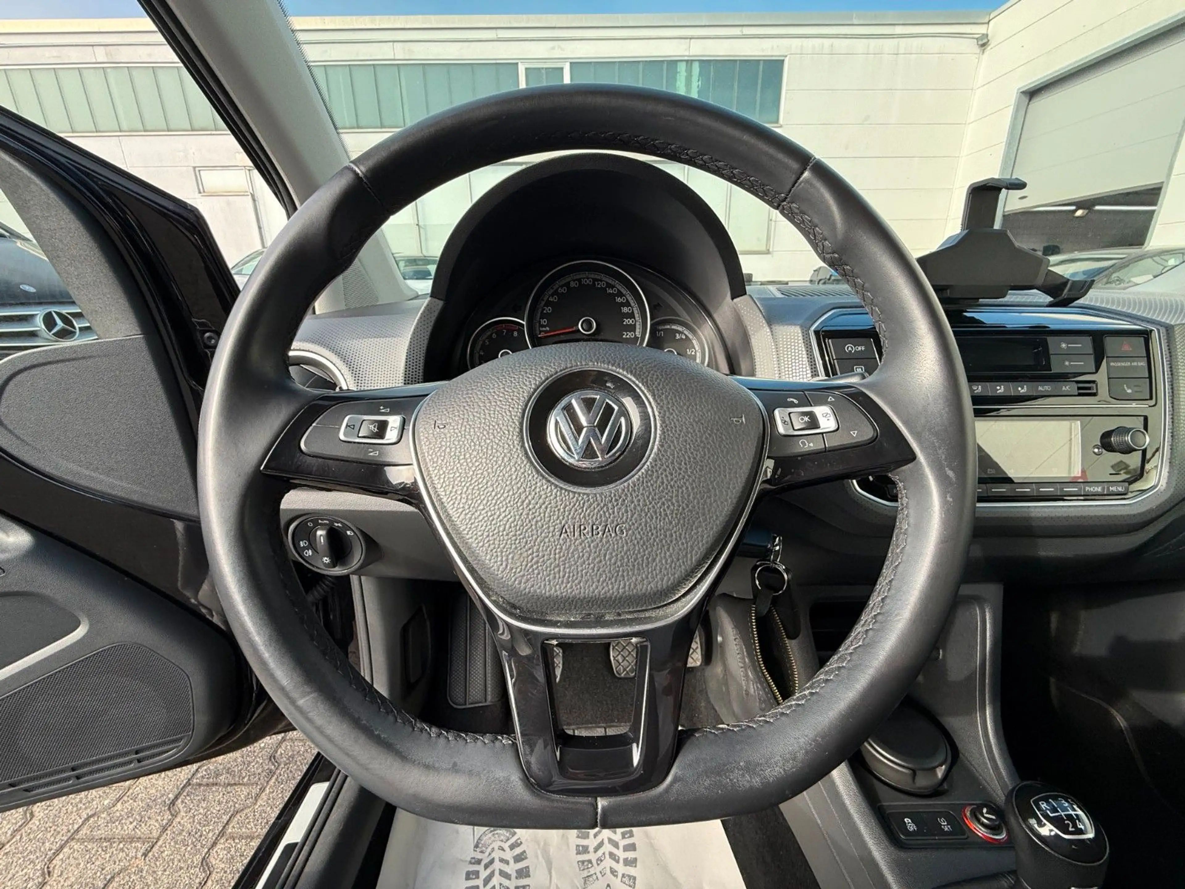 Volkswagen up! join 1.HAND/KLIMAAUTOMATIK/SHZ/PDC/90 PS — photo 14