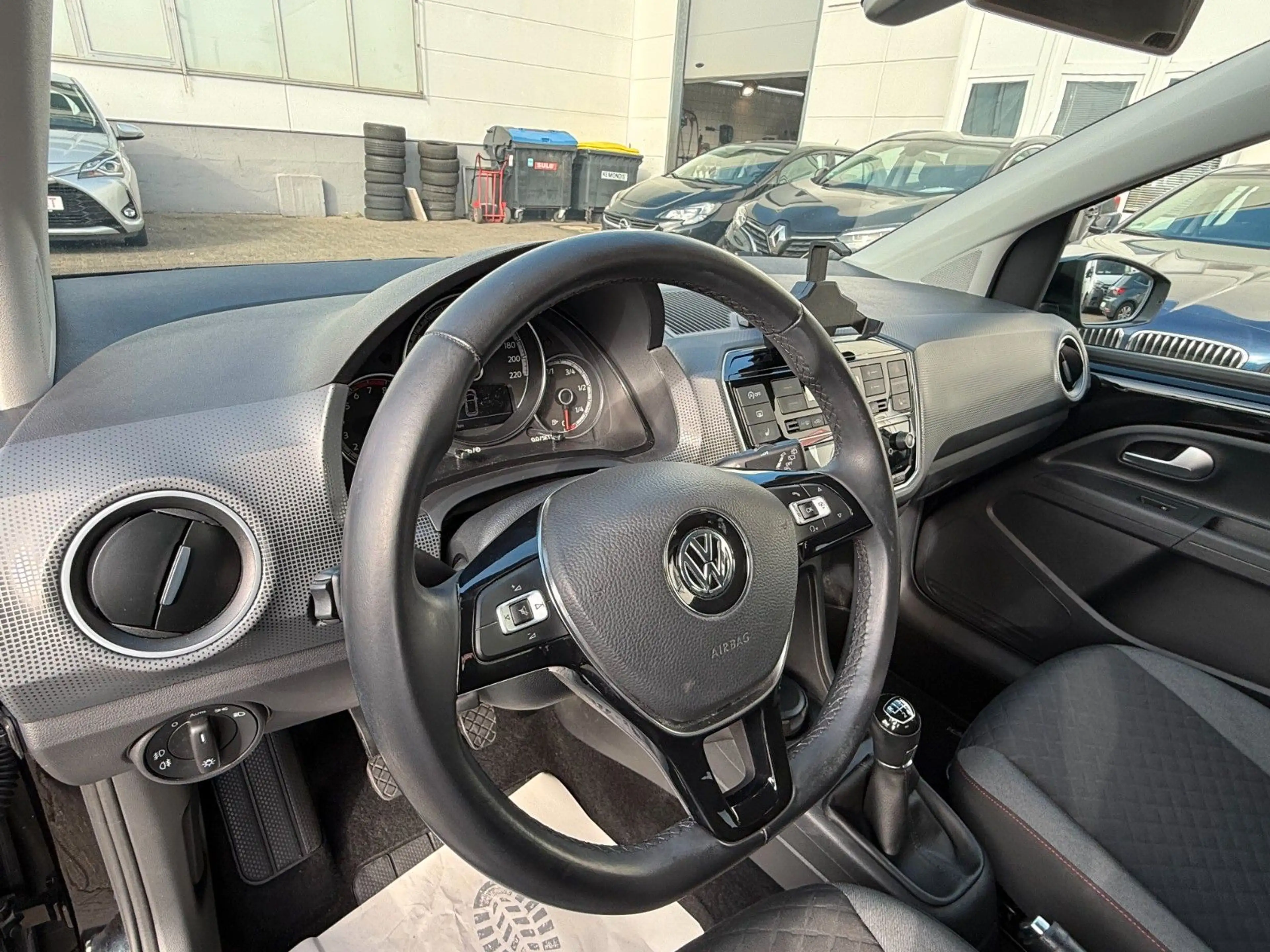 Volkswagen up! join 1.HAND/KLIMAAUTOMATIK/SHZ/PDC/90 PS — photo 12