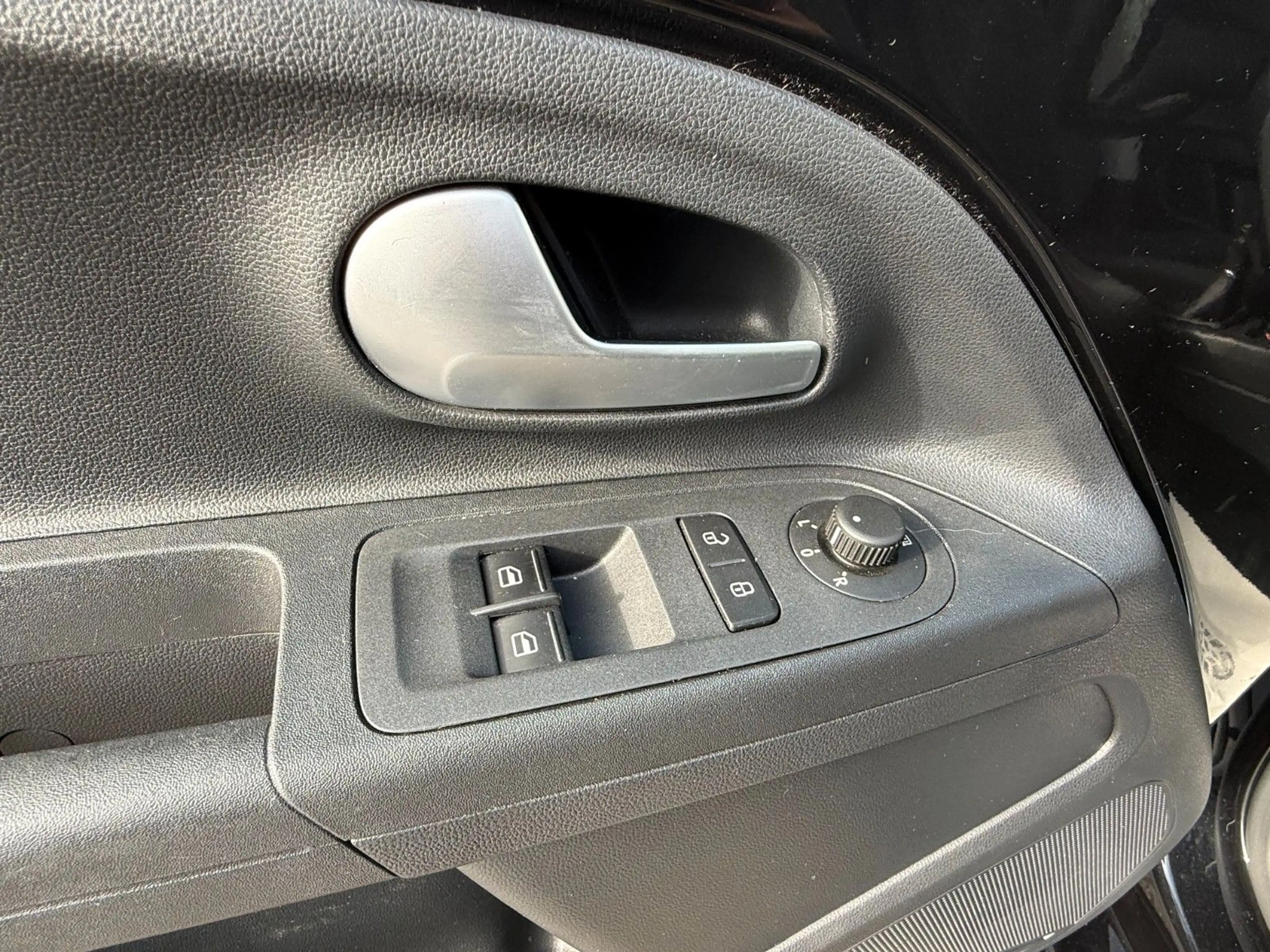 Volkswagen up! join 1.HAND/KLIMAAUTOMATIK/SHZ/PDC/90 PS — photo 10