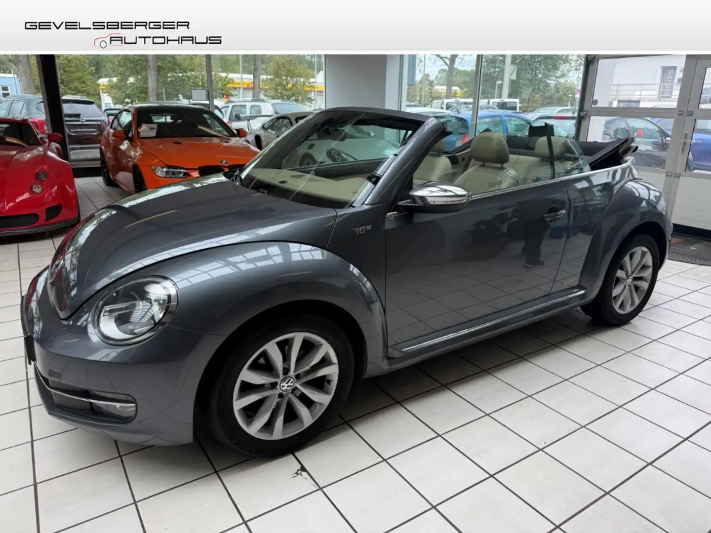 Volkswagen Beetle Cabriolet 70 s Design 1.2 TSI Leder Klima Grau - 1