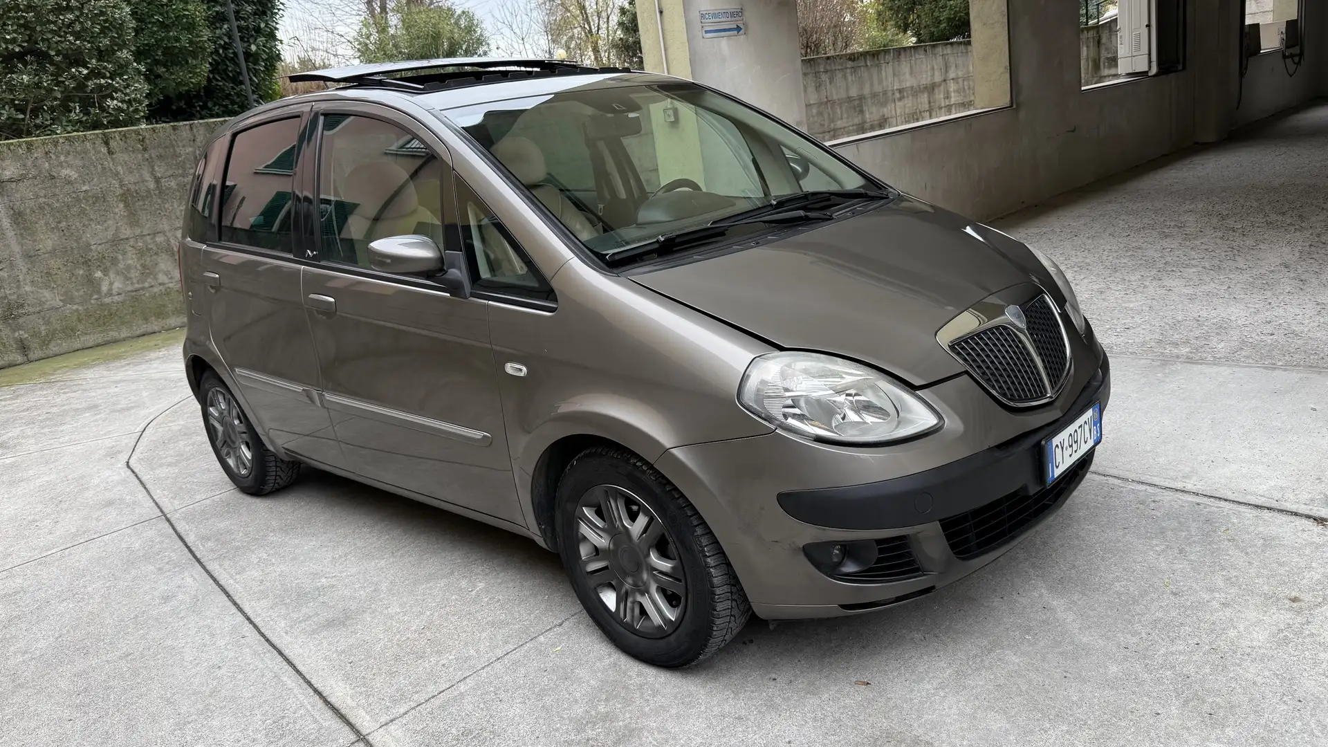 Lancia MUSA 1.4 16v Oro dfn - 1