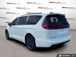 Chrysler Pacifica 2027