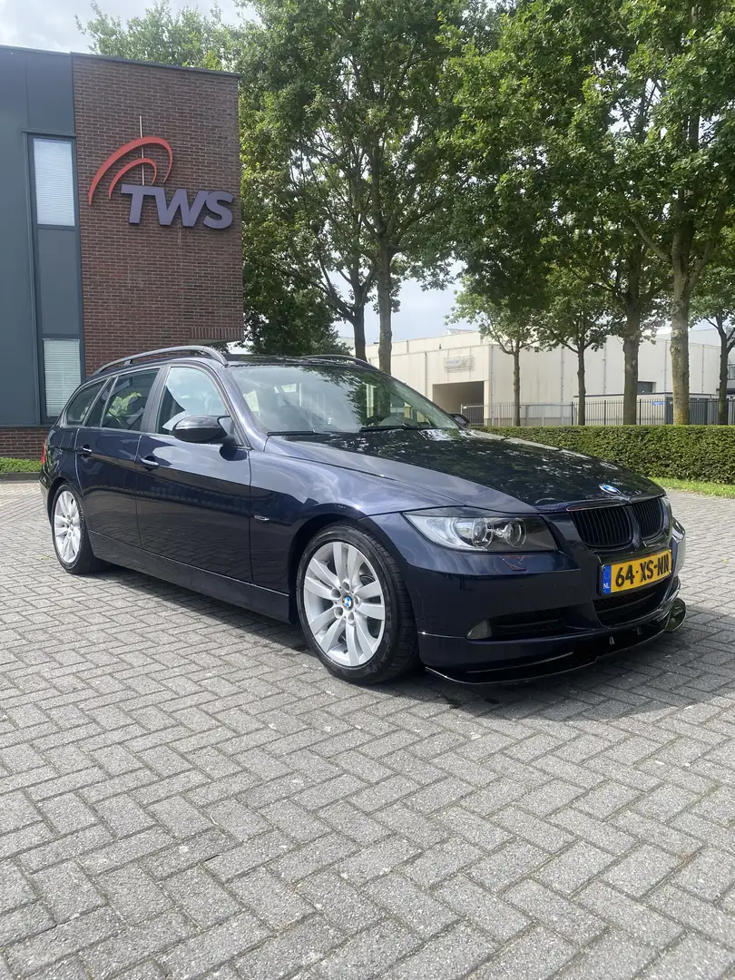 BMW 330 320i High Executive Bleu - 2