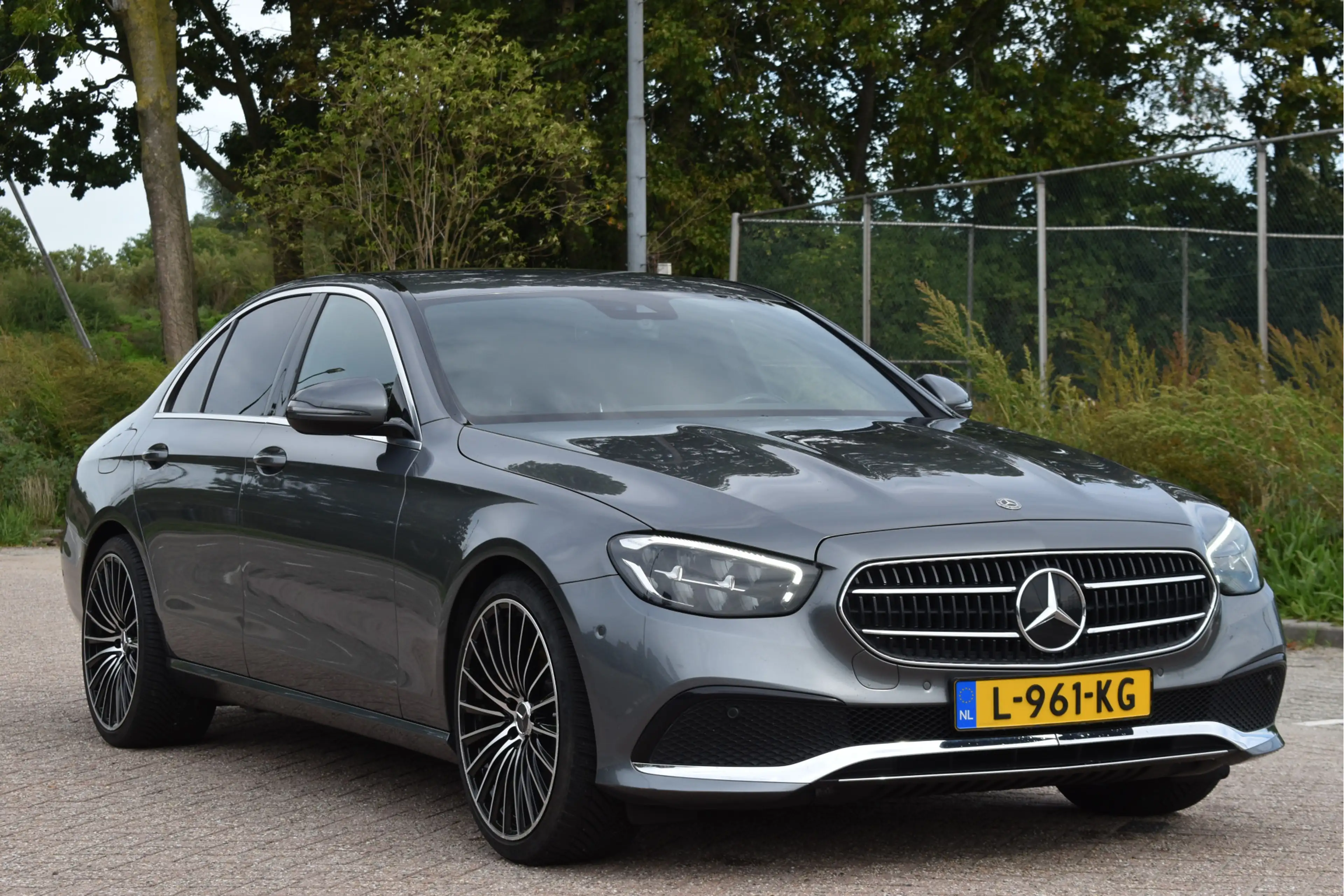 Mercedes-Benz E 200 Exclusive Line ,BOEKJES,NAP EN ONDERHOUDSHISTORIE — photo 5