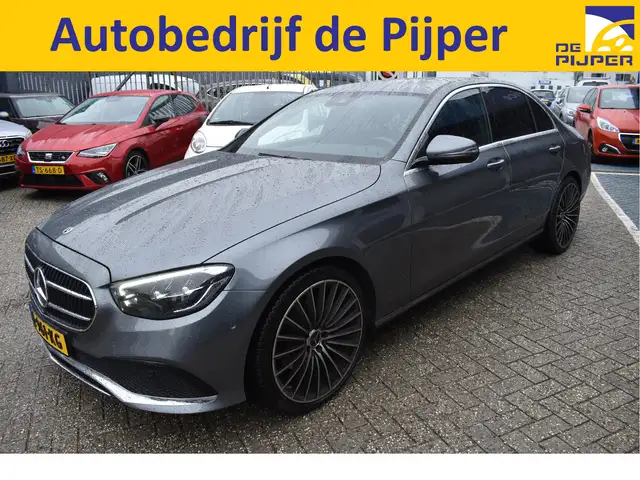 Mercedes-Benz E 200