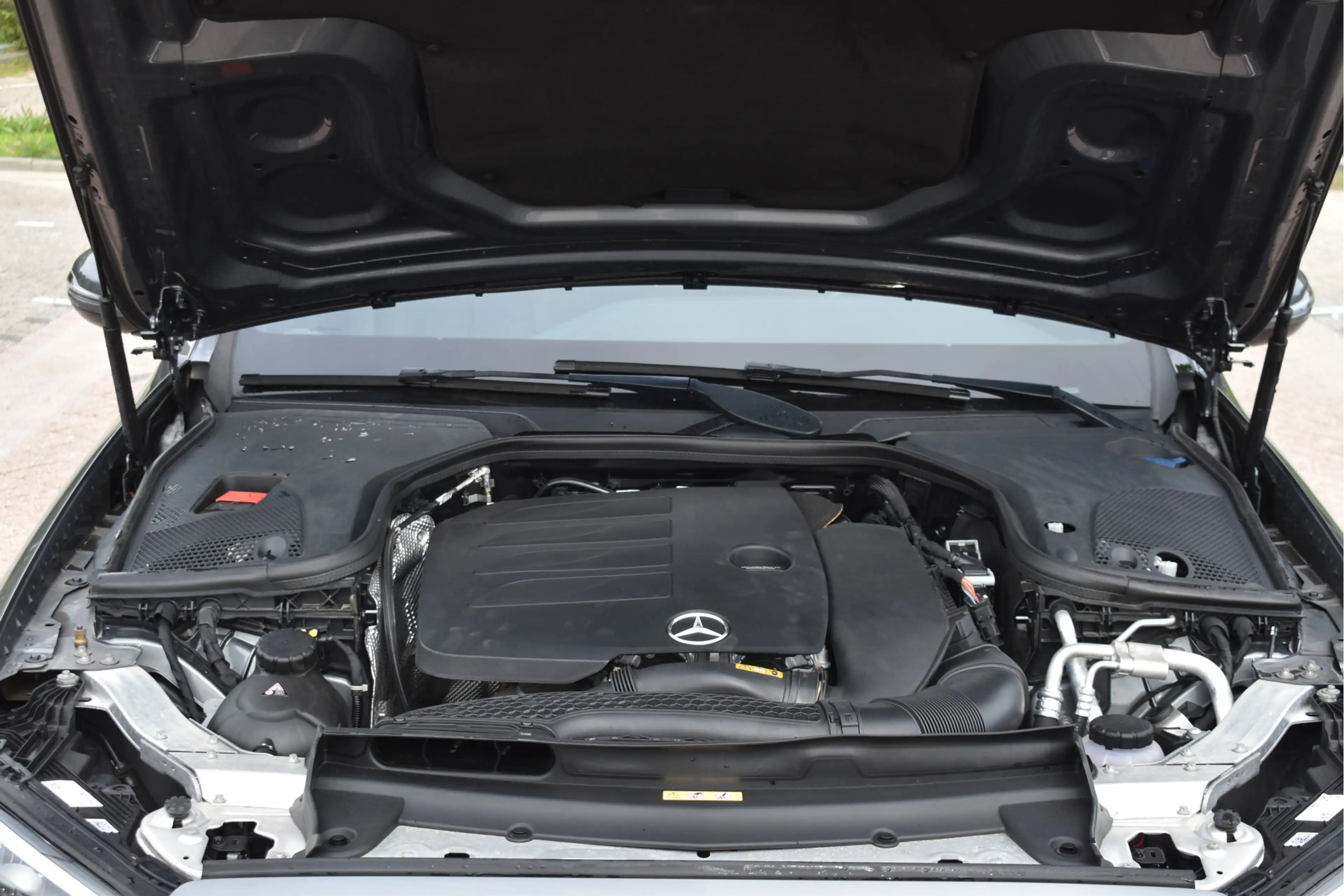 Mercedes-Benz E 200 Exclusive Line ,BOEKJES,NAP EN ONDERHOUDSHISTORIE — photo 10