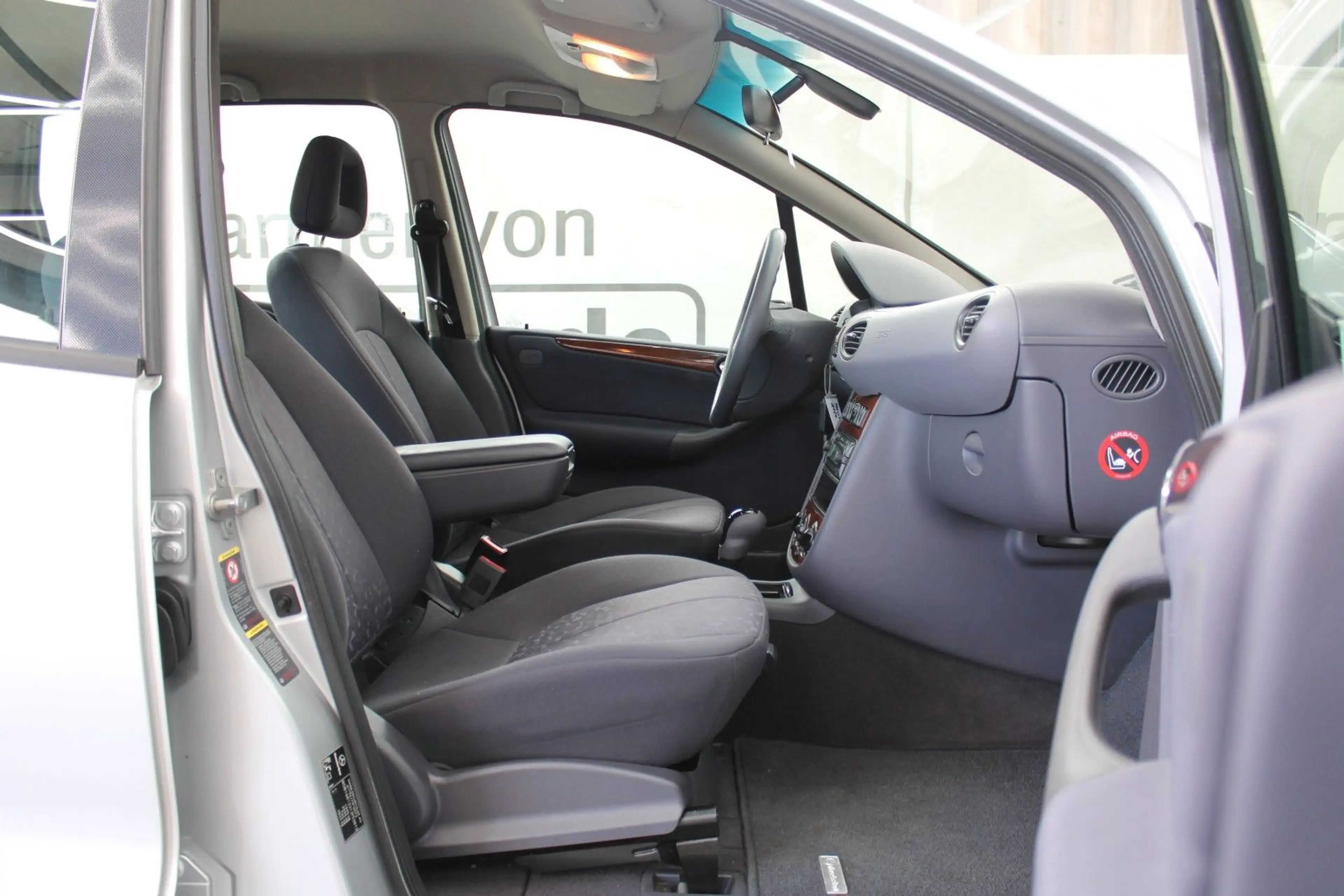 Mercedes-Benz A 160 Lang *Tüv&Inspektion Neu* *Automatik* — photo 15