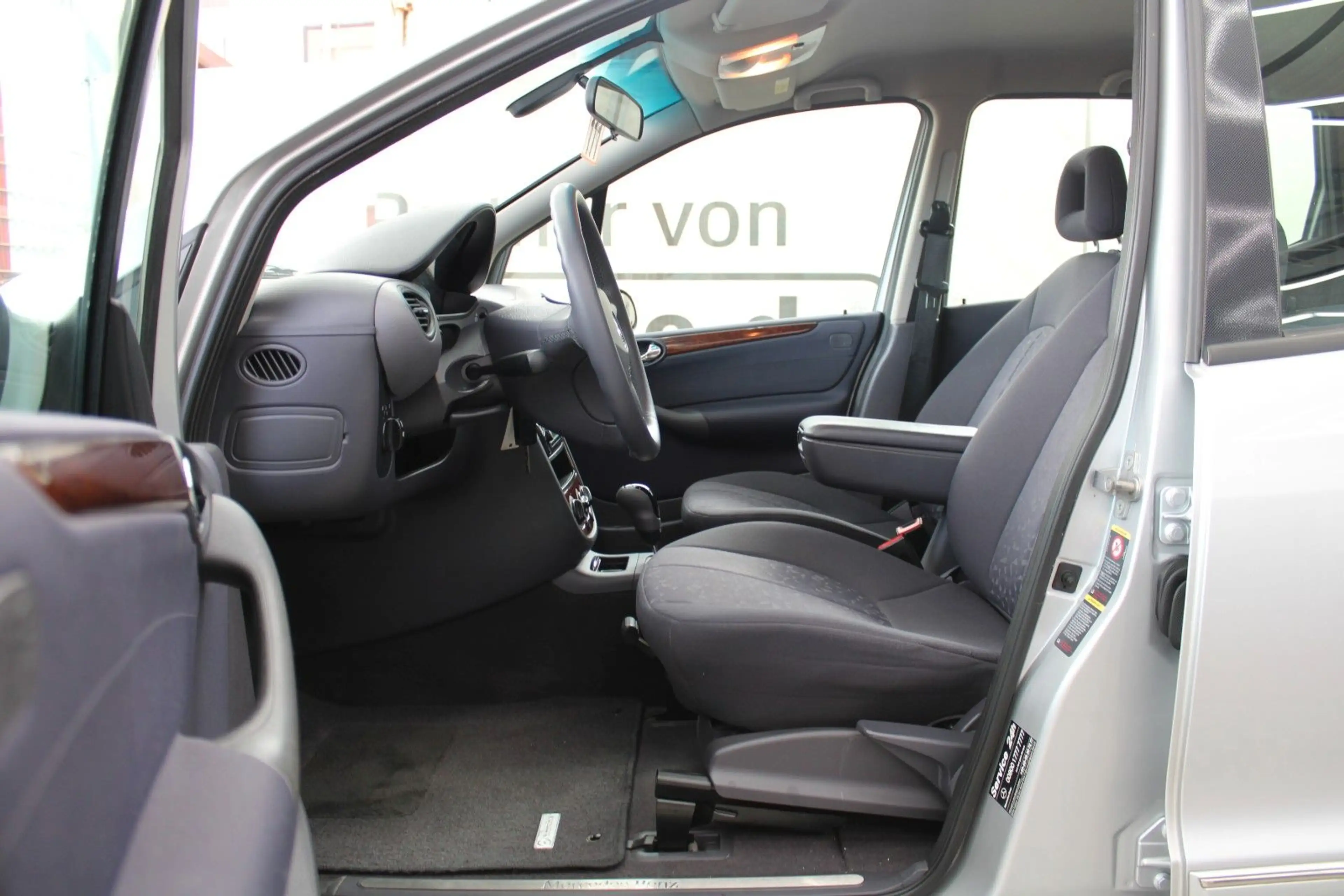 Mercedes-Benz A 160 Lang *Tüv&Inspektion Neu* *Automatik* — photo 4