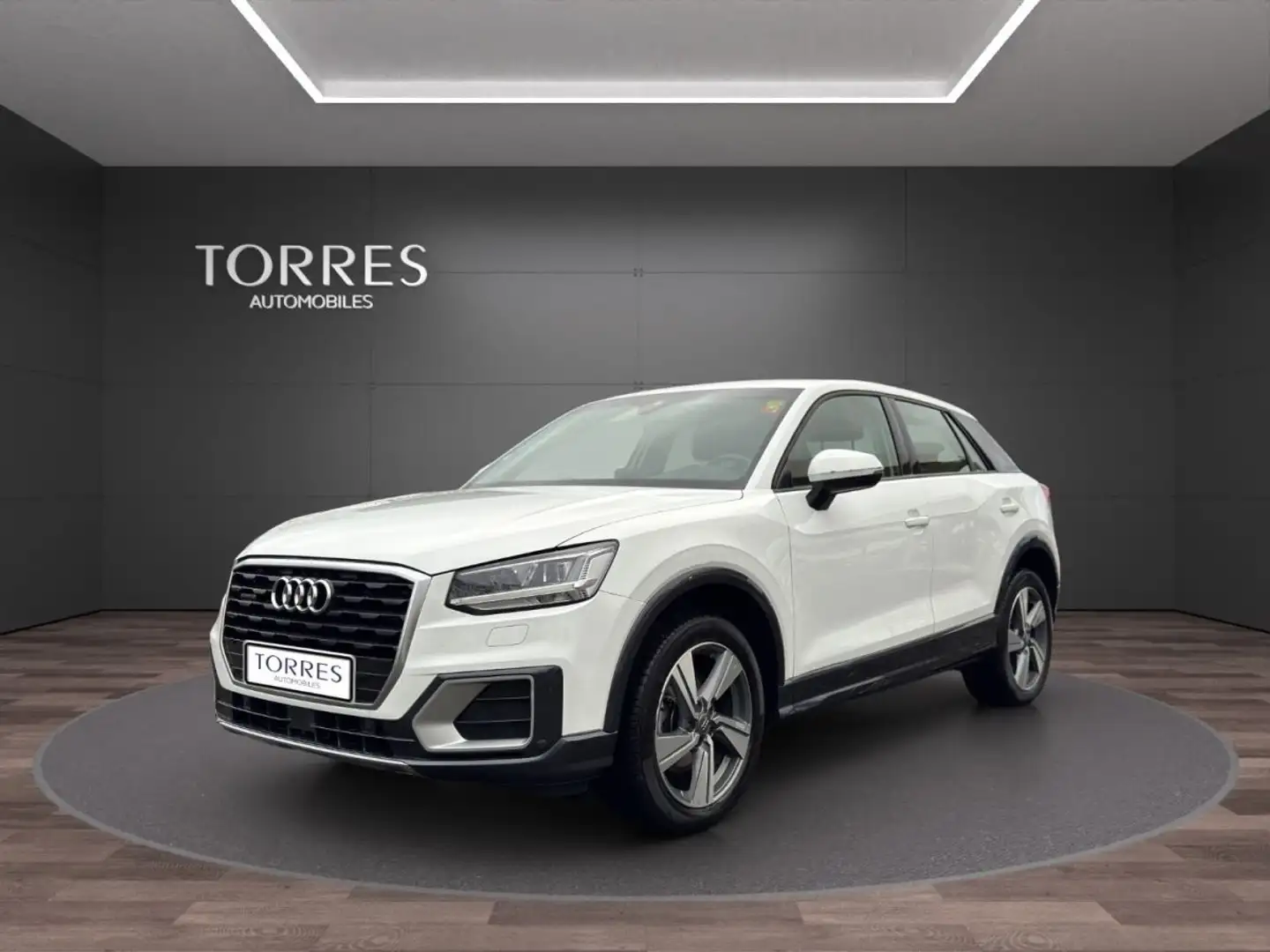 Audi Q2 40 TFSI 2.0 190CH QUATTRO S TRONIC DESIGN LUXE 1ere main Française Weiß - 2