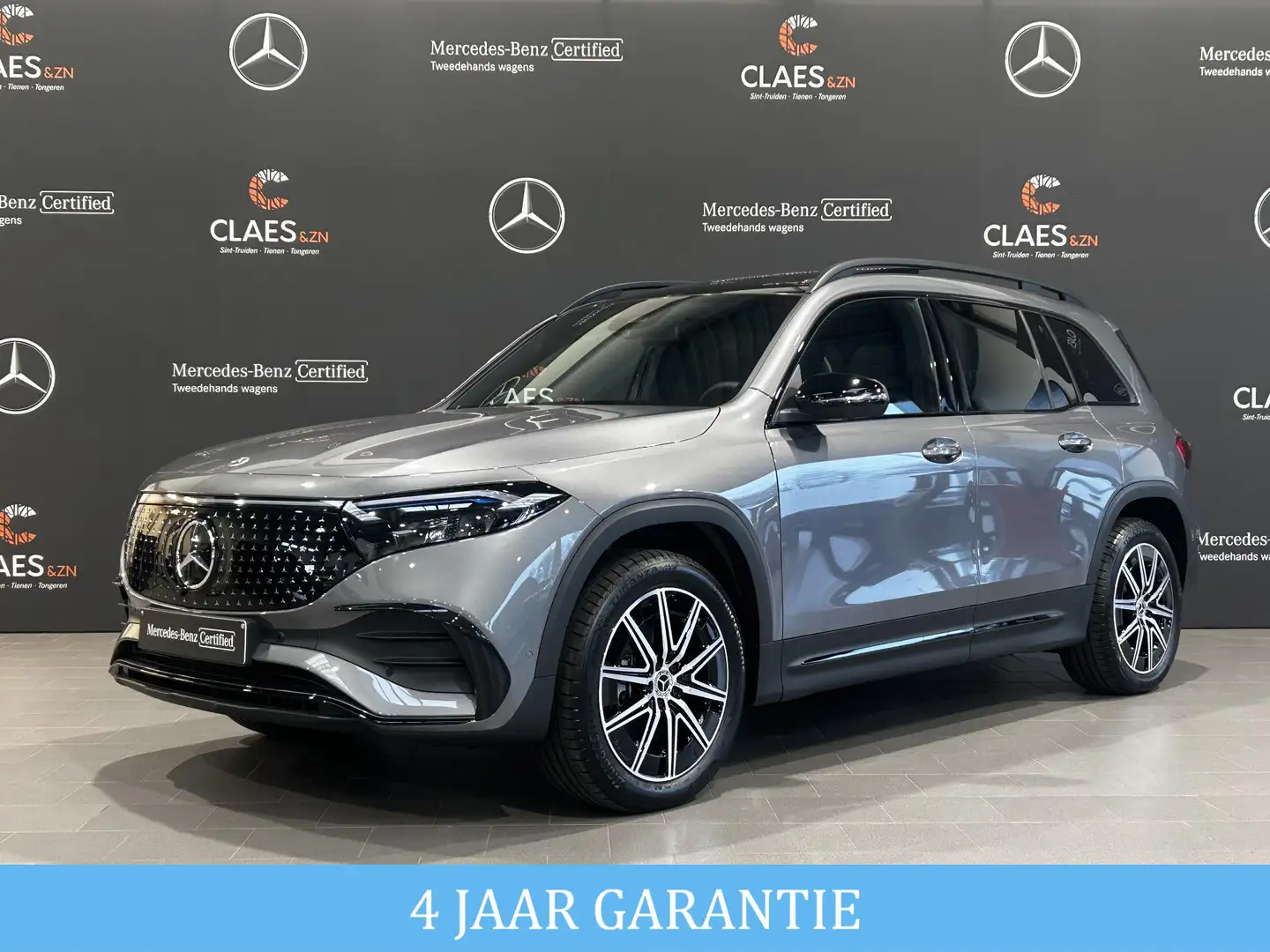 Mercedes-Benz EQB 300 4MATIC AMG Line DOS 8132 Gris - 1
