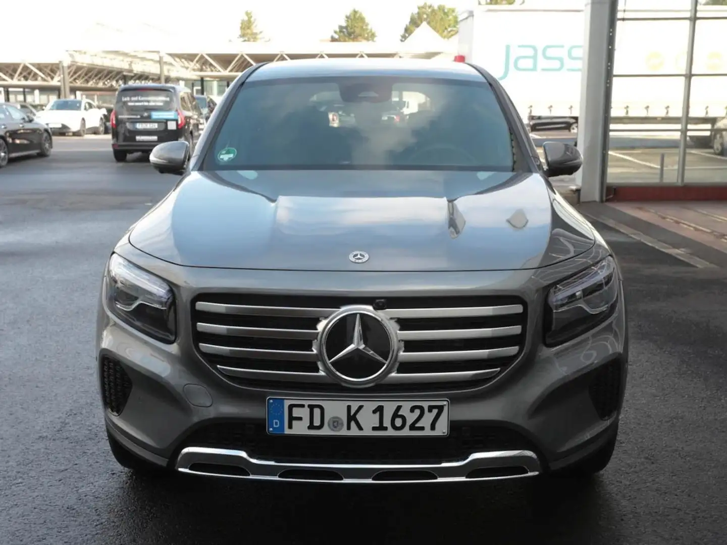 Mercedes-Benz GLB 200 d Progessive MBUX Navi EasyPack 360° AHK Grau - 2