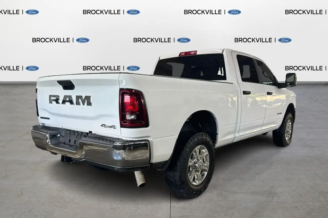 RAM 2500 снимка RAM 2500