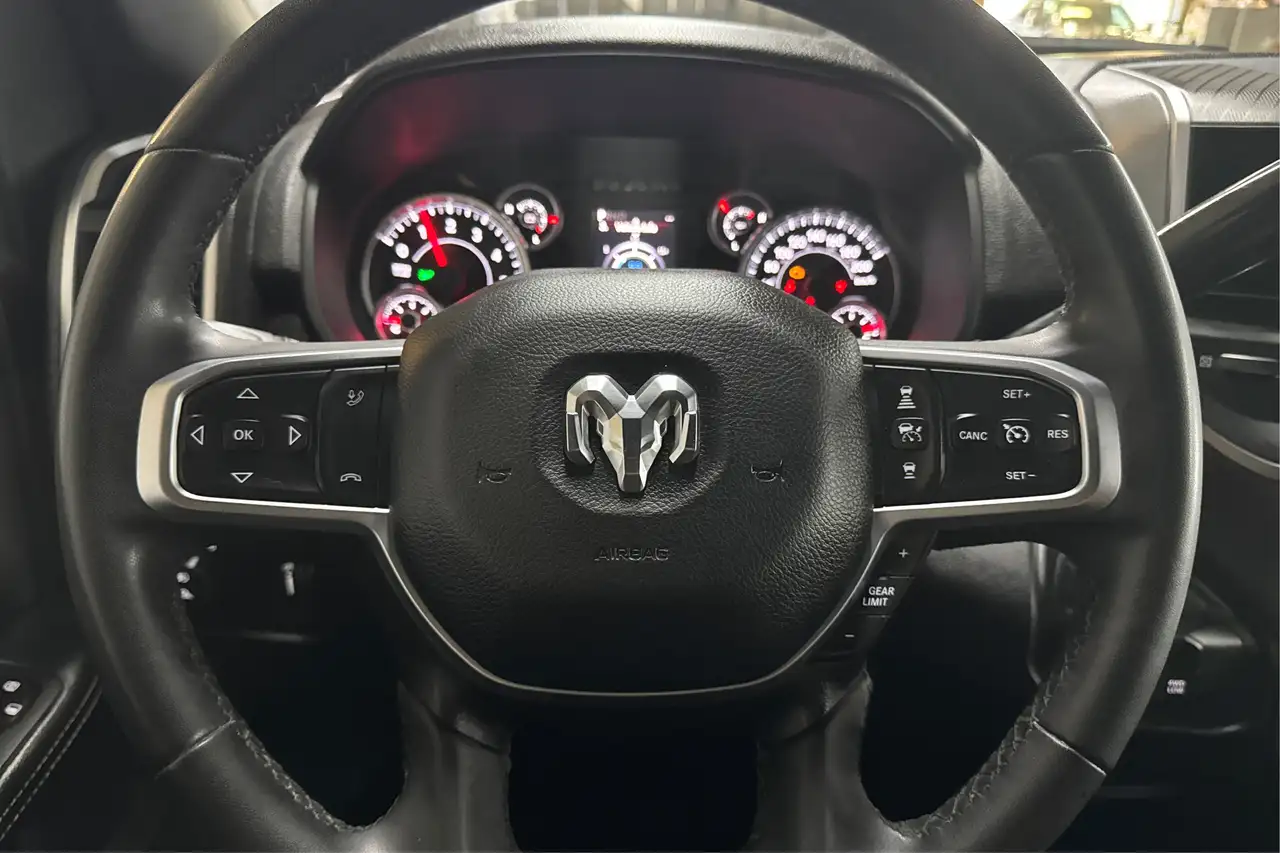 RAM 2500 снимка RAM 2500