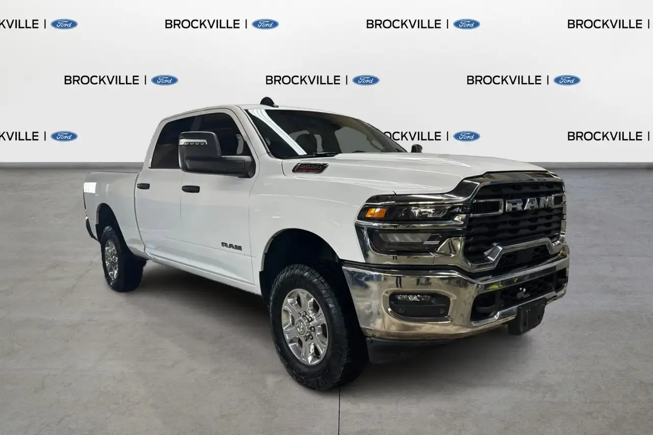 RAM 2500 снимка RAM 2500