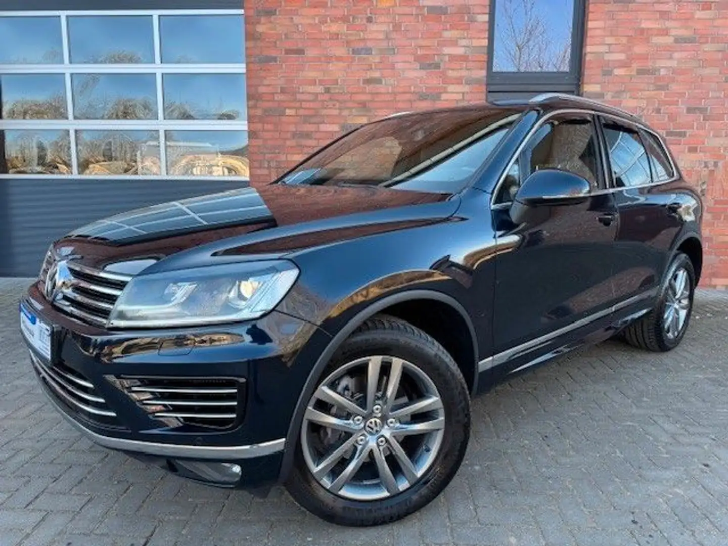 Volkswagen Touareg TOUAREG 3.0D 4M,PANO,DAB,ACC,STANDHEIZUNG,R-LINE Bleu - 1