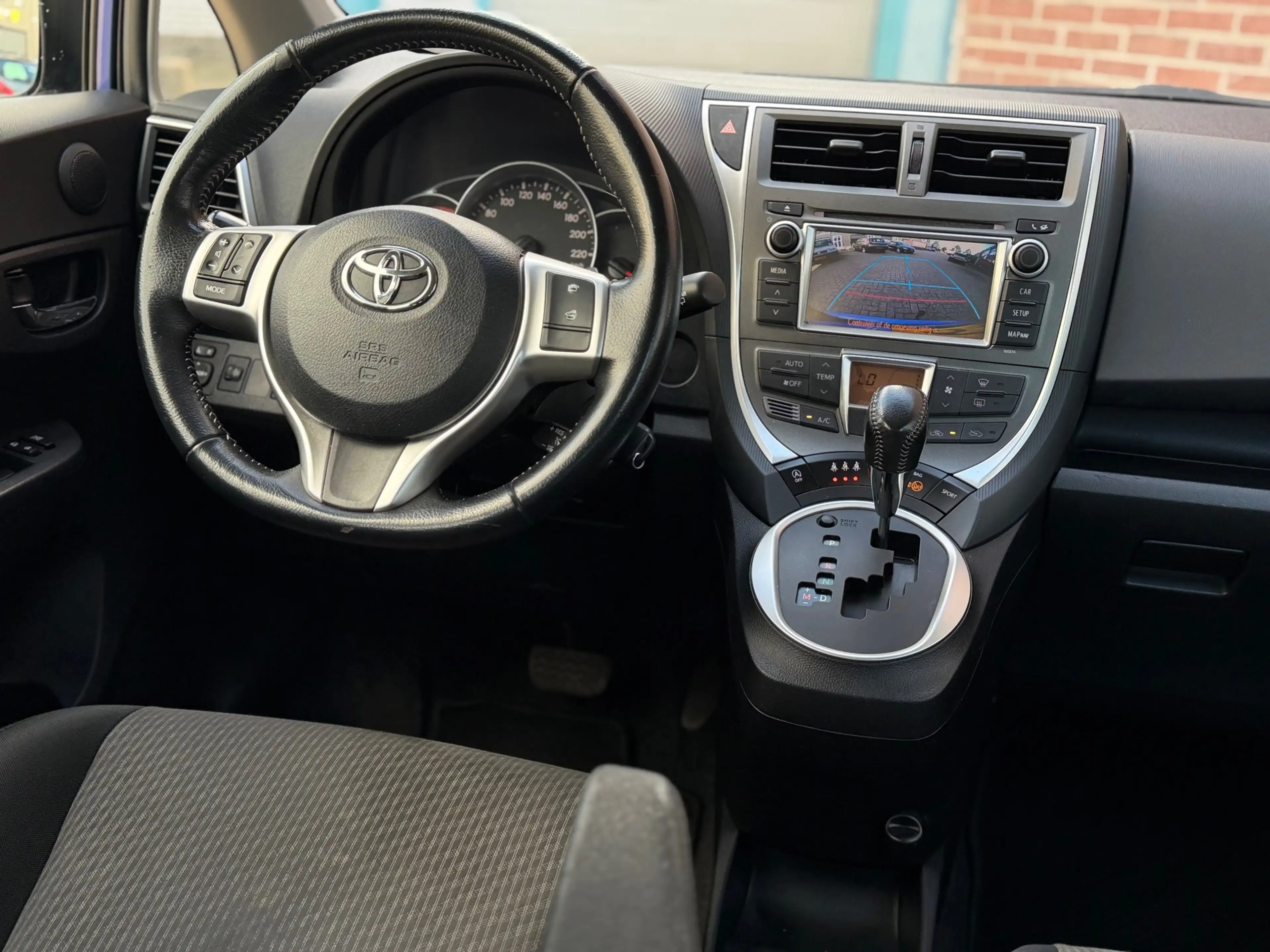 Toyota Verso-S 1.3 VVT-i Aspiration | Nap | Automaat | Clima — photo 11