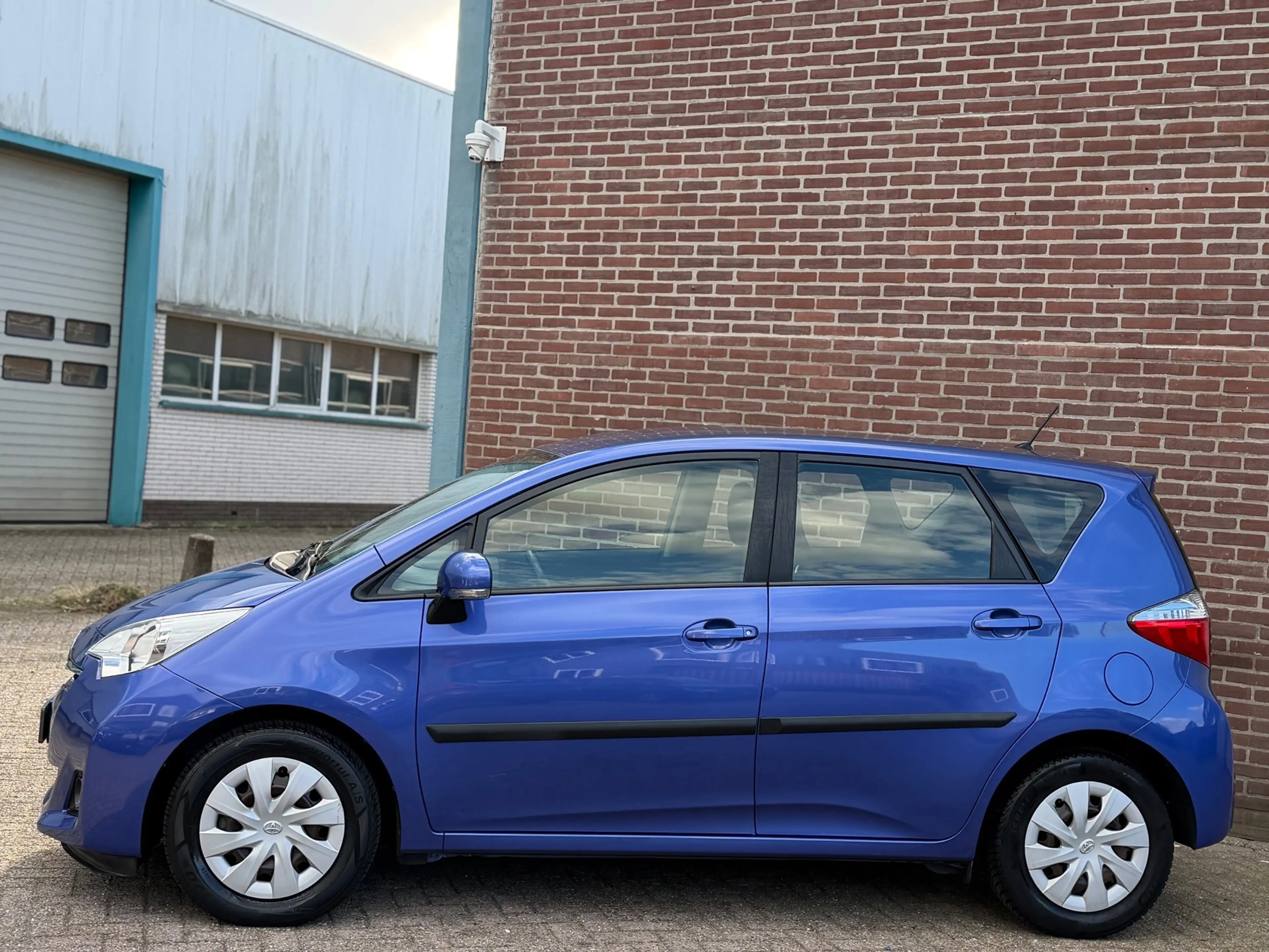 Toyota Verso-S 1.3 VVT-i Aspiration | Nap | Automaat | Clima — photo 3