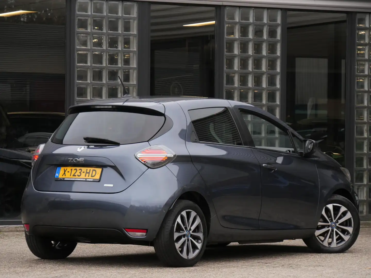 Renault ZOE R135 INTENS 52kWh / WINTER PACK/ HUUR ACCU Grigio - 2