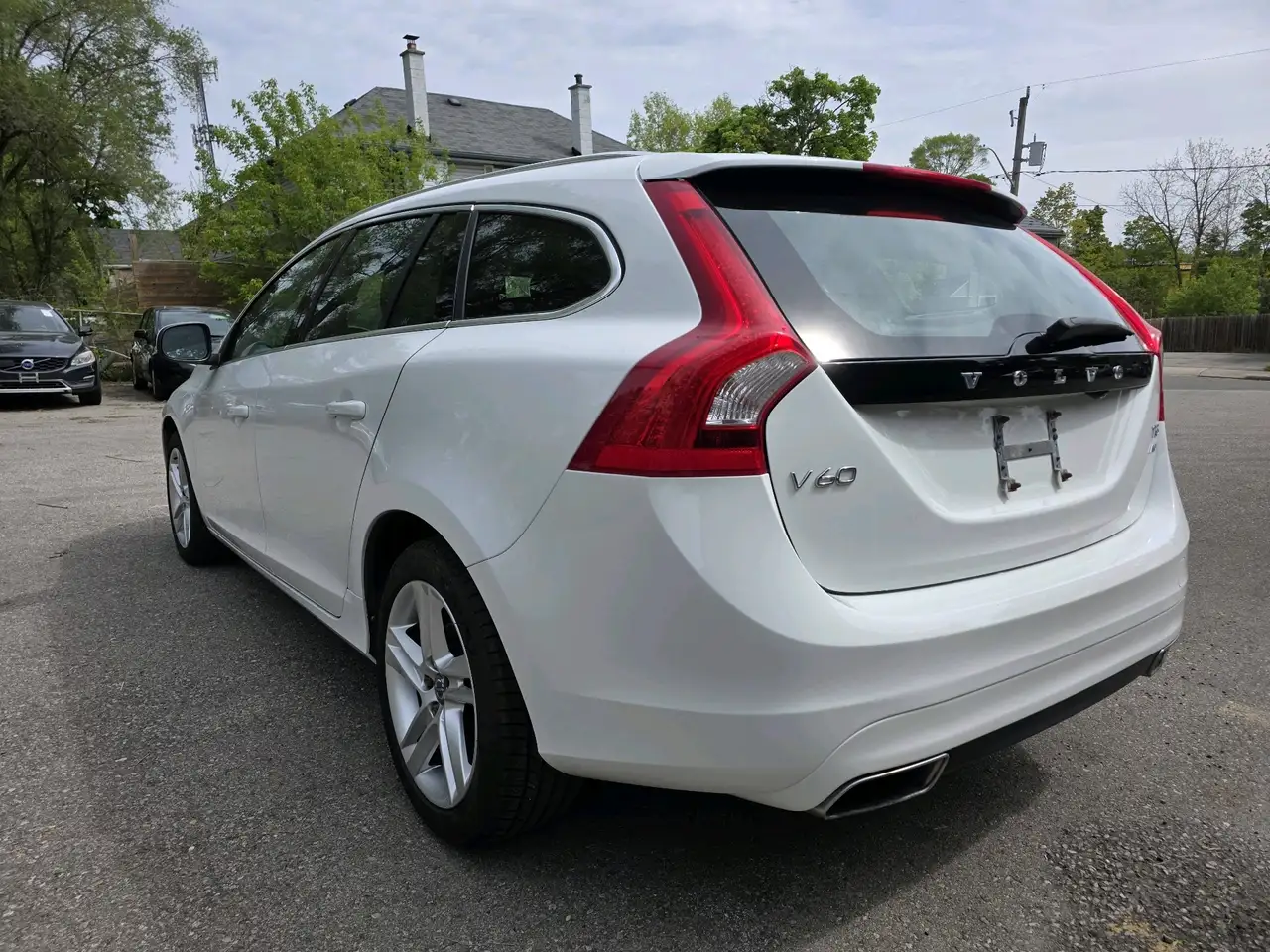Volvo V60 снимка Volvo V60