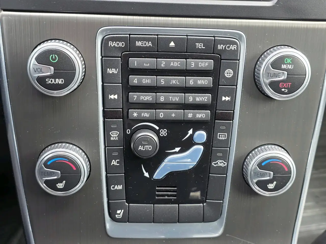 Volvo V60 снимка Volvo V60