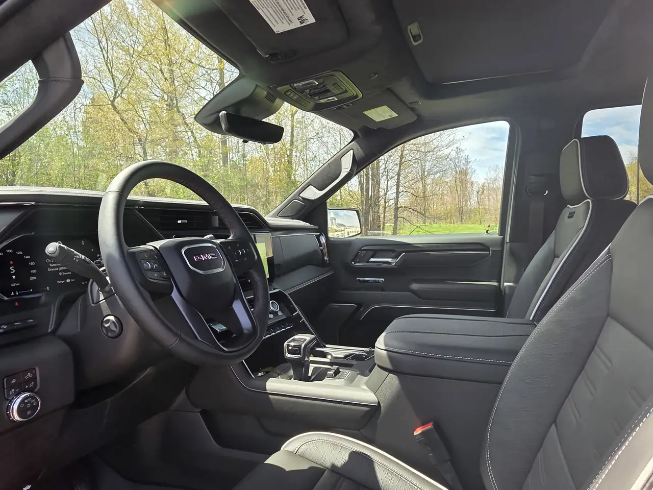 GMC Sierra 1500 снимка GMC Sierra 1500