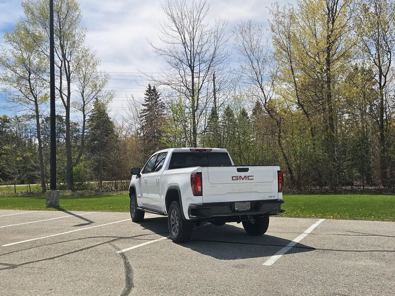 GMC Sierra 1500 снимка GMC Sierra 1500