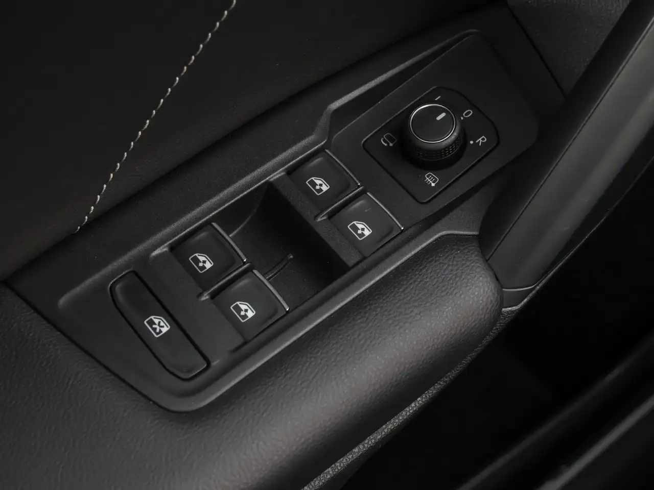 Volkswagen Tiguan 1.4 TSI eHybrid R-Line Matrix AHK Kamera, миниатюра 16