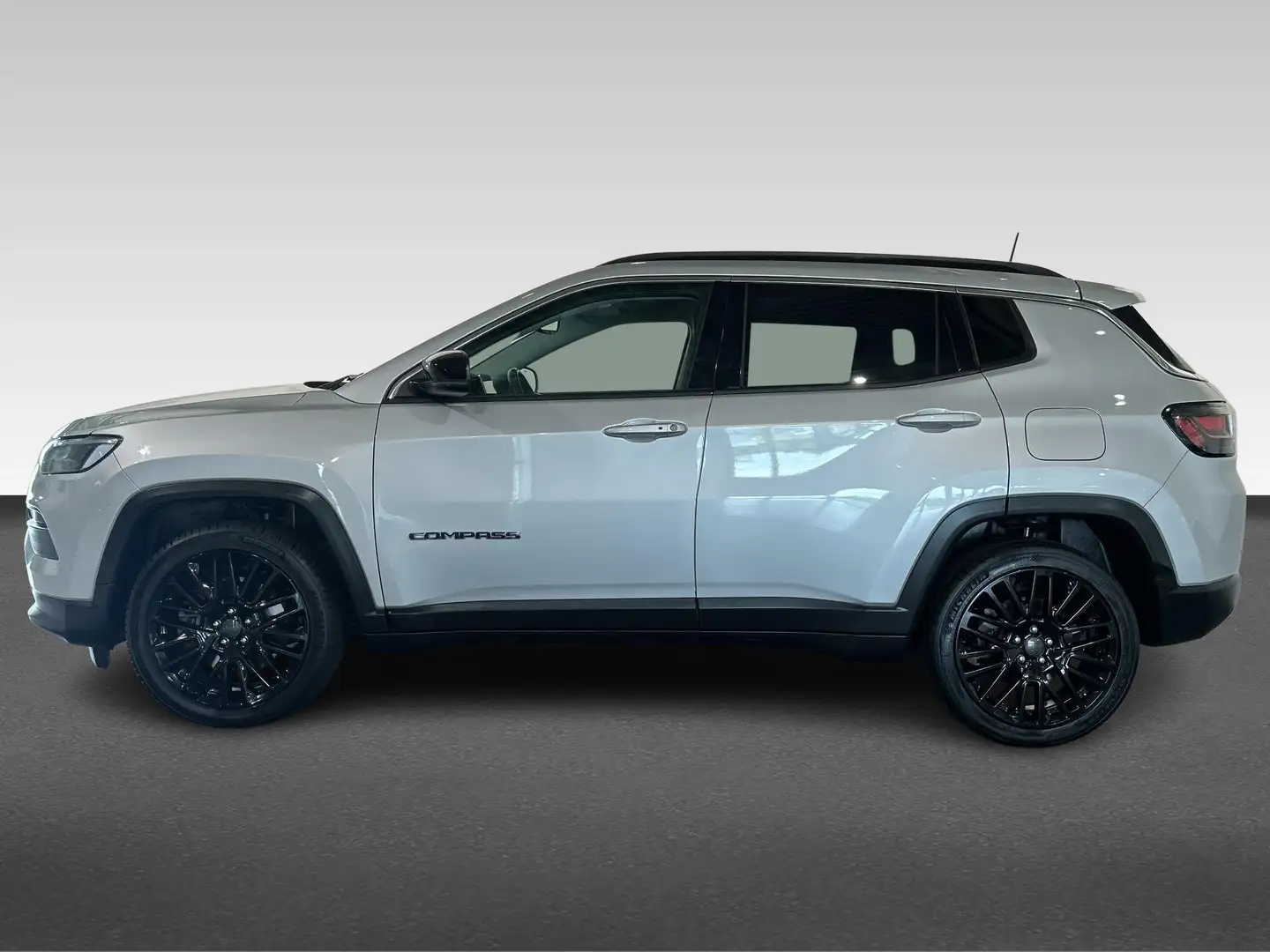 Jeep Compass 1.3T 4XE 190PK AUTOMAAT PHEV LIMITED PANO NAVI 19 Grijs - 2
