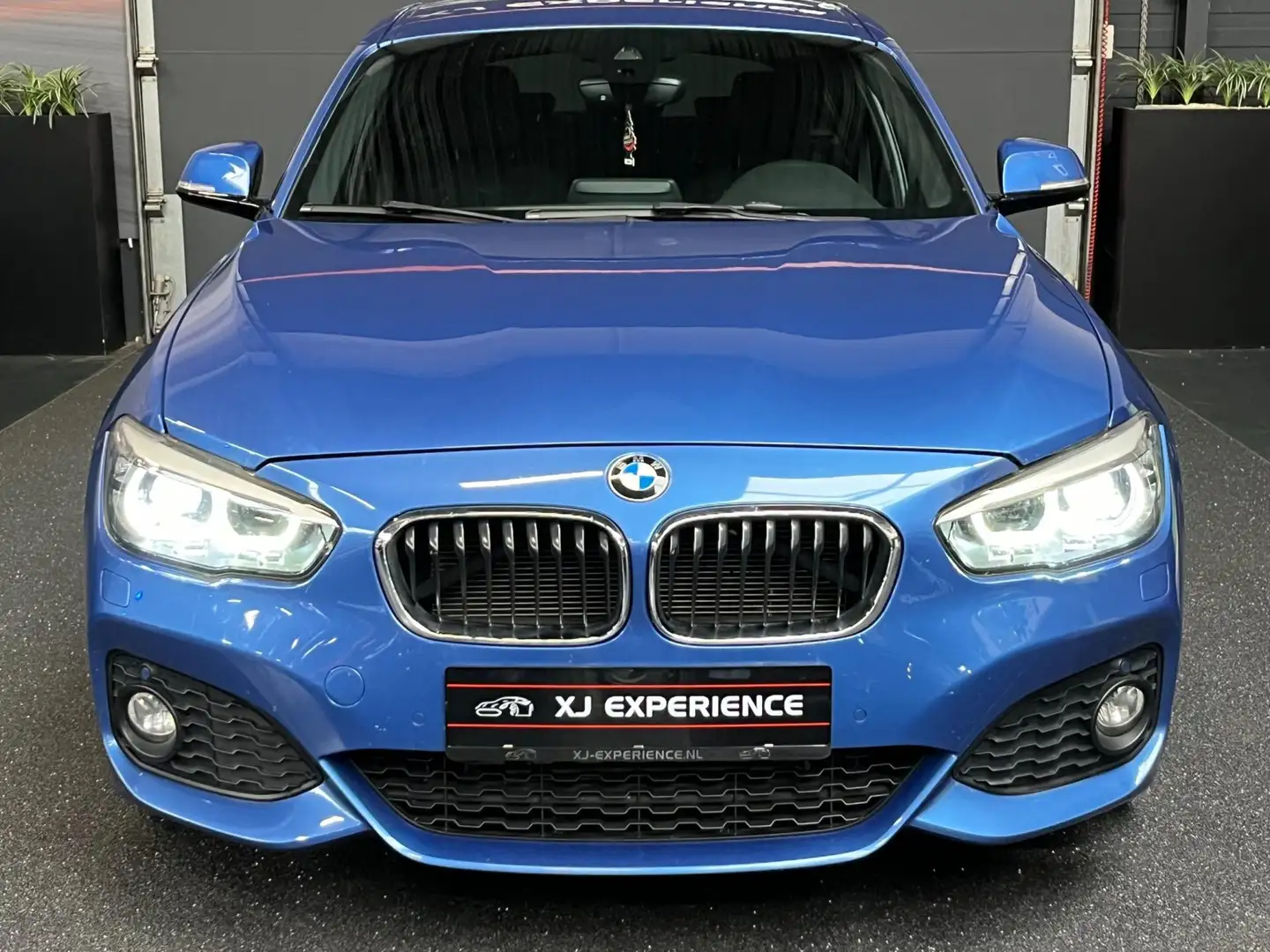 BMW 118 1-serie 118i Edition M Sport Shadow High Executive Azul - 1