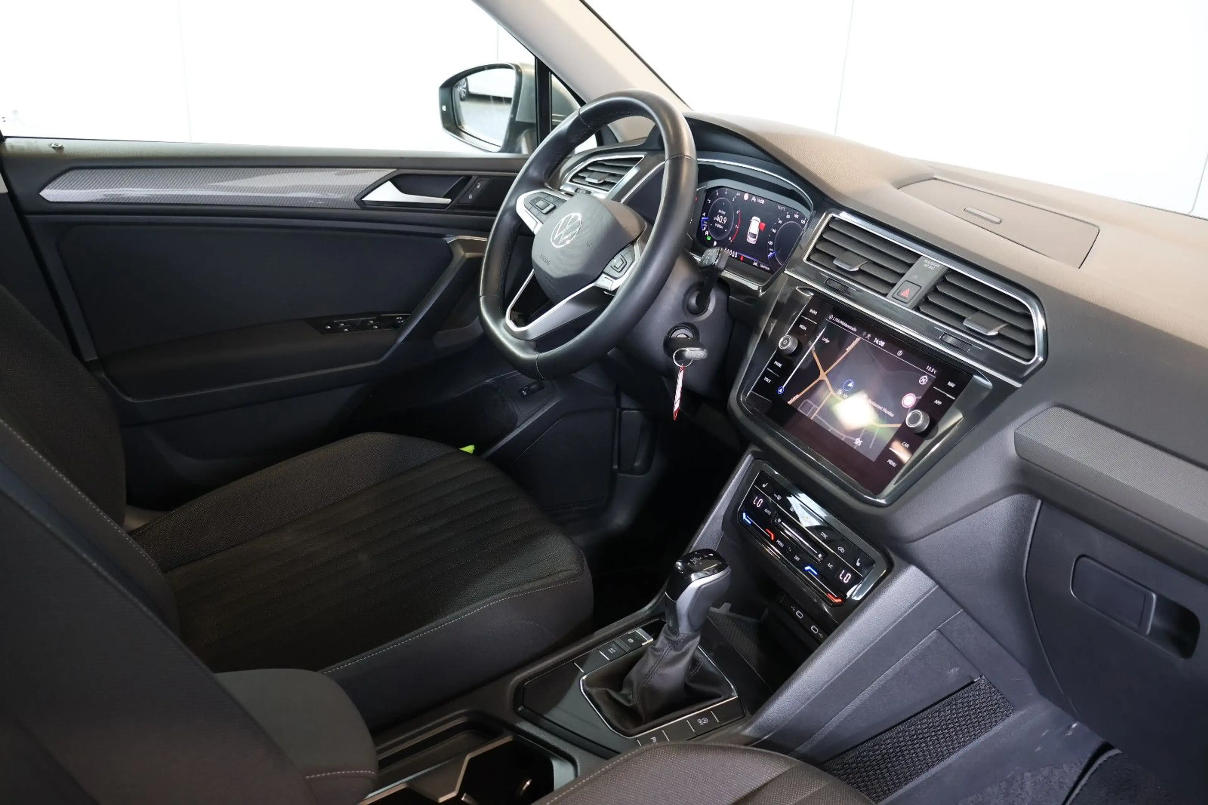 Volkswagen Tiguan Allspace 1.5 TSI Life AID+ACC+AHK+7 SITZE — photo 14