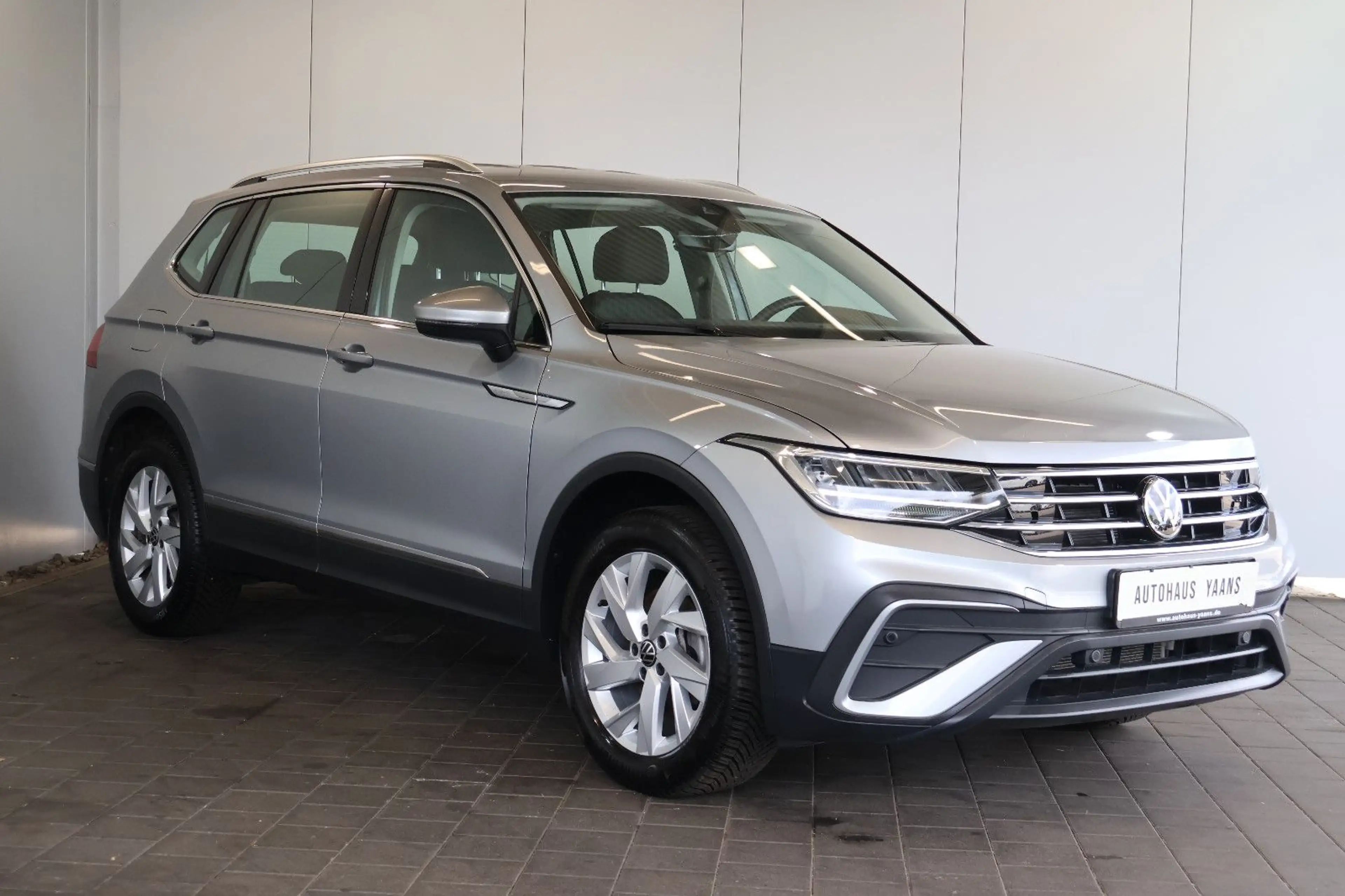 Volkswagen Tiguan Allspace 1.5 TSI Life AID+ACC+AHK+7 SITZE — photo 3