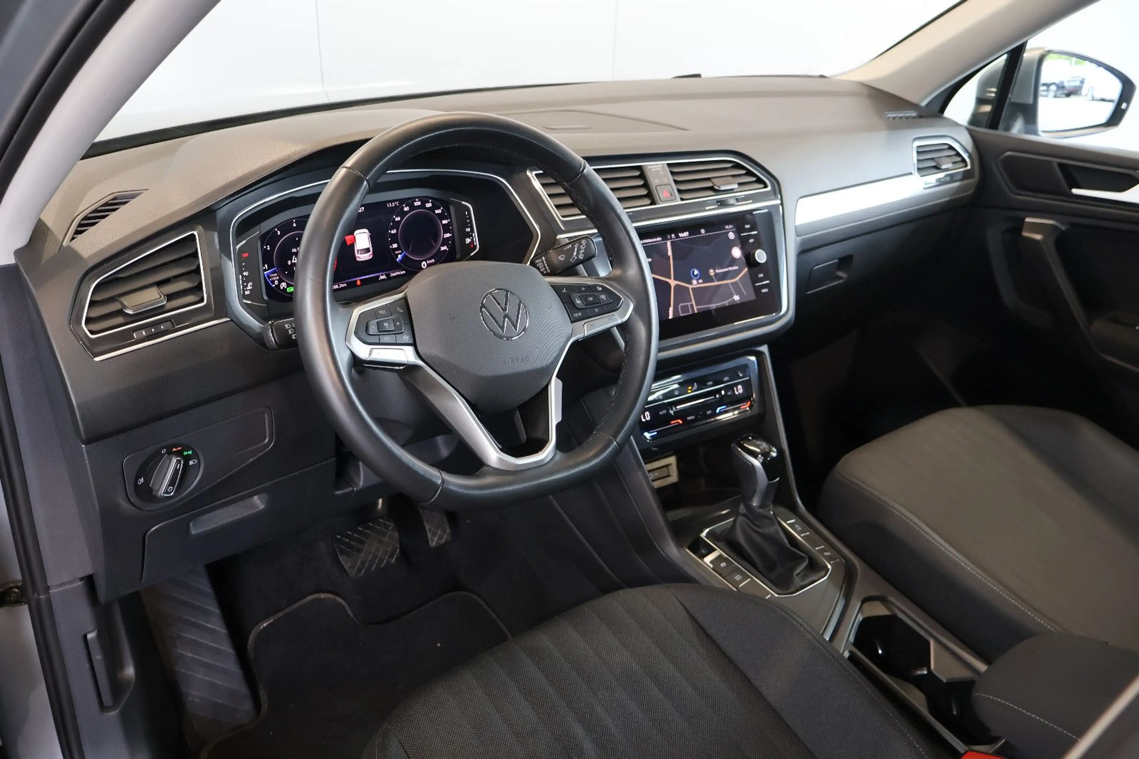 Volkswagen Tiguan Allspace 1.5 TSI Life AID+ACC+AHK+7 SITZE — photo 10
