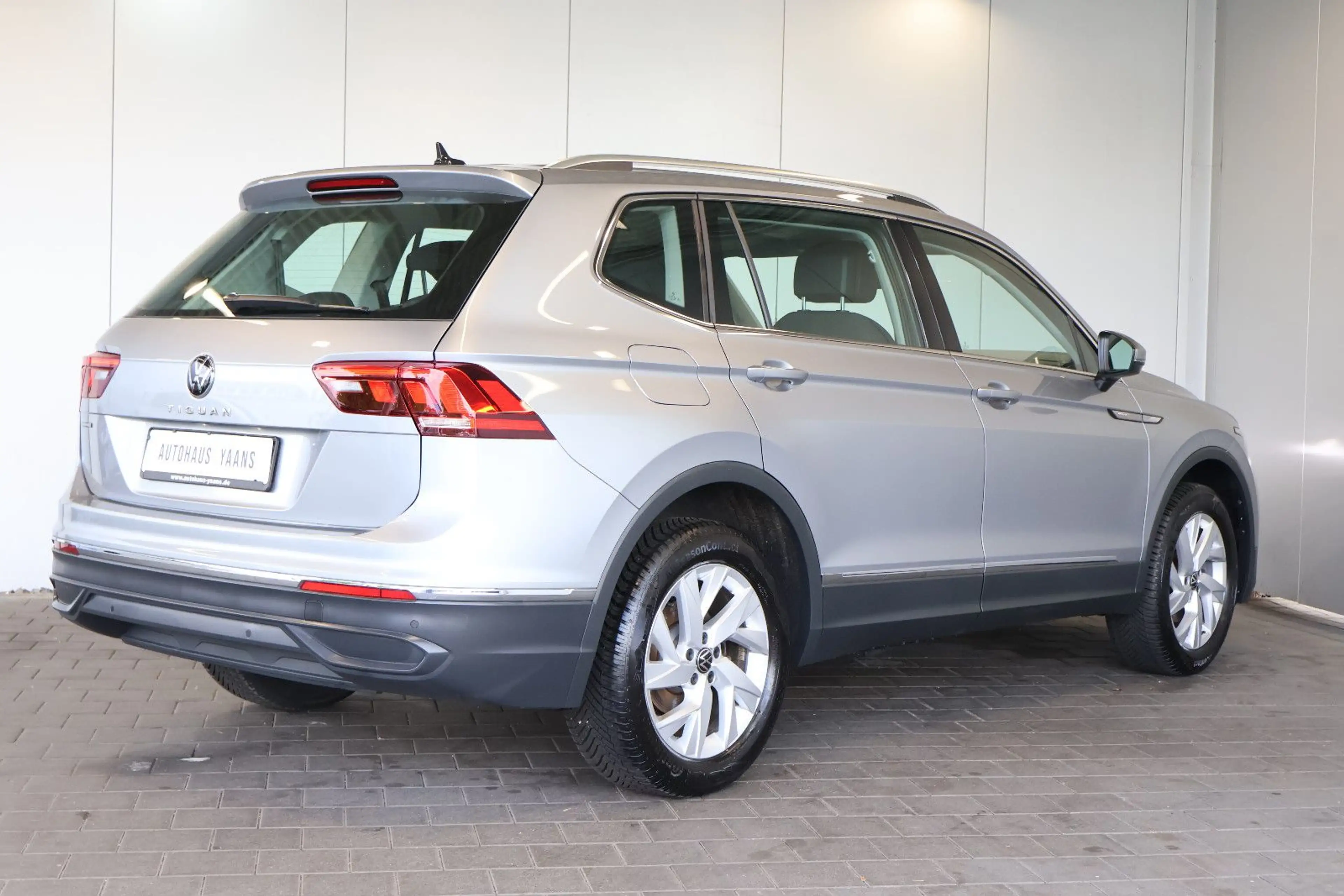 Volkswagen Tiguan Allspace 1.5 TSI Life AID+ACC+AHK+7 SITZE — photo 4