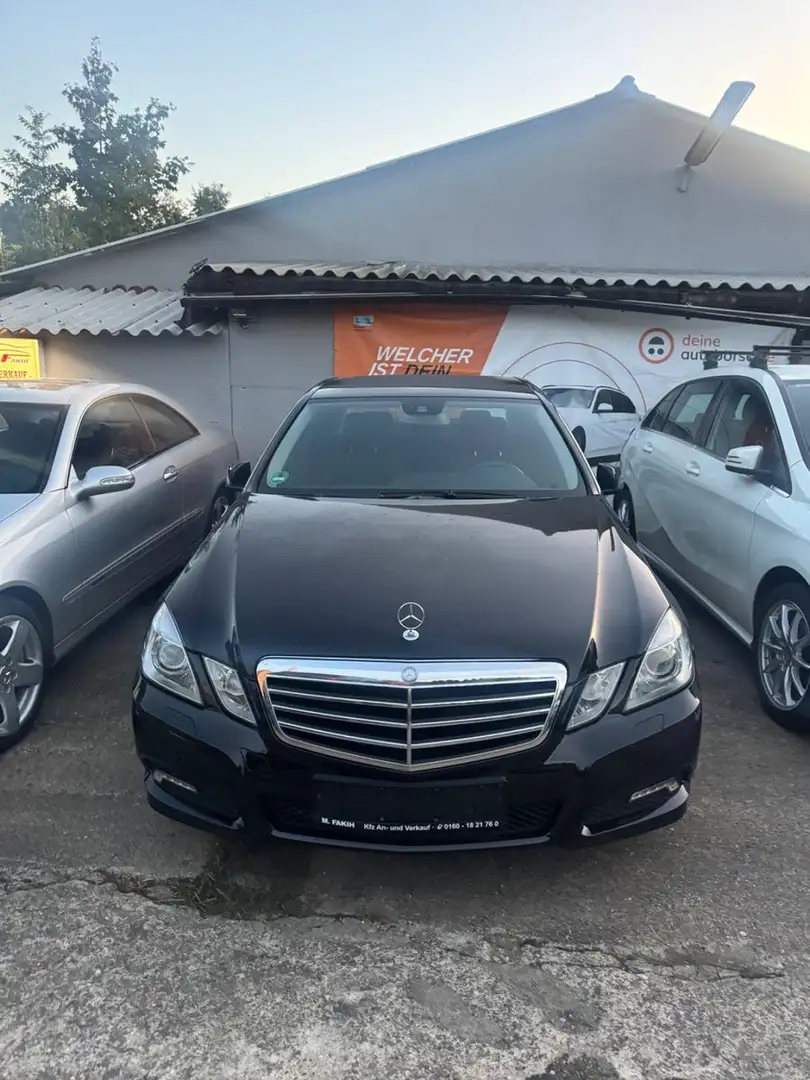 Mercedes-Benz E 200 Lim. E 200 CGI BlueEfficiency  Automatik Schwarz - 2
