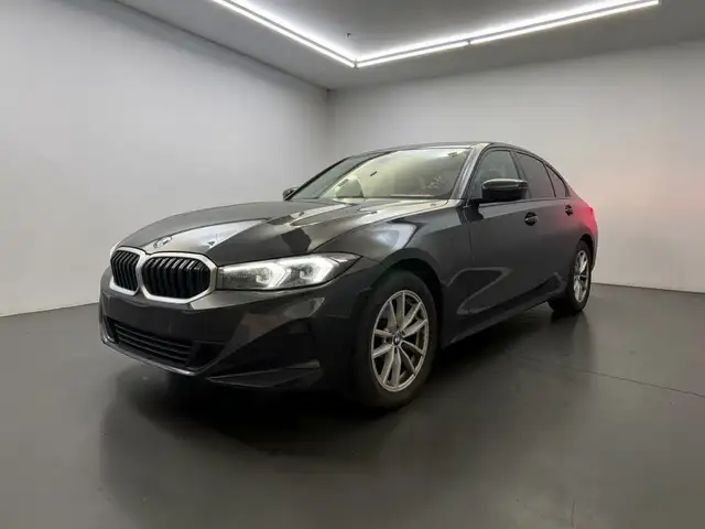 BMW 320 d xDrive Limo SHADOW-LINE WIDE*LED*DRIVE ASSI