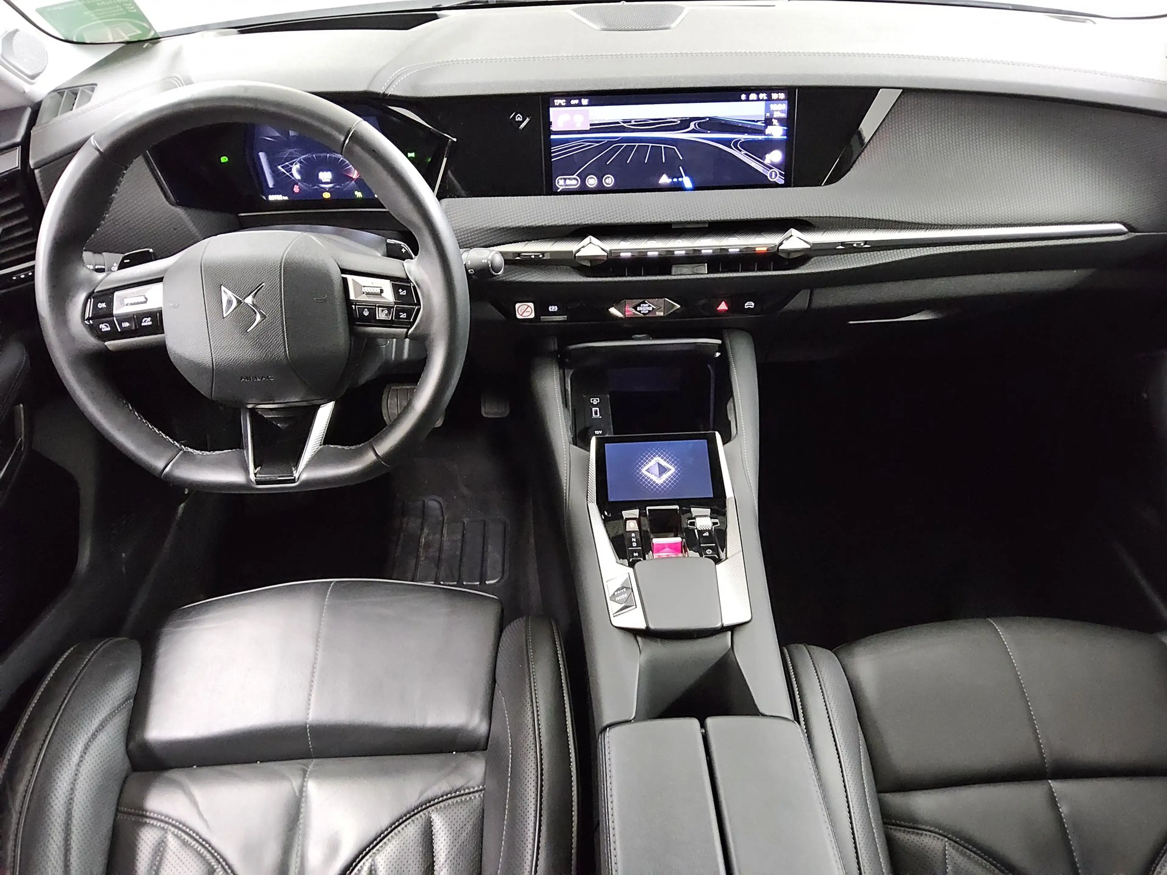 DS Automobiles DS 4 4 1.5 BlueHDI Cross Rivoli Navi LED HuD Focal — photo 5