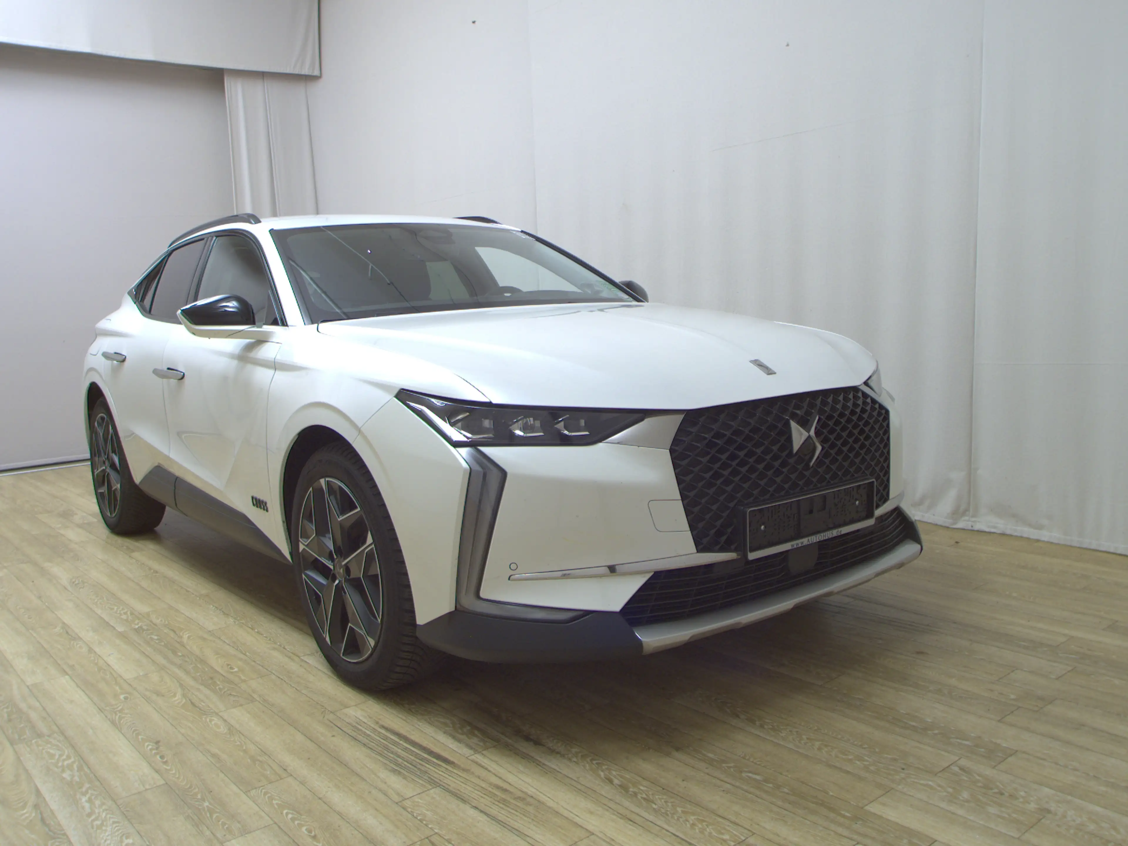 DS Automobiles DS 4 4 1.5 BlueHDI Cross Rivoli Navi LED HuD Focal — photo 3