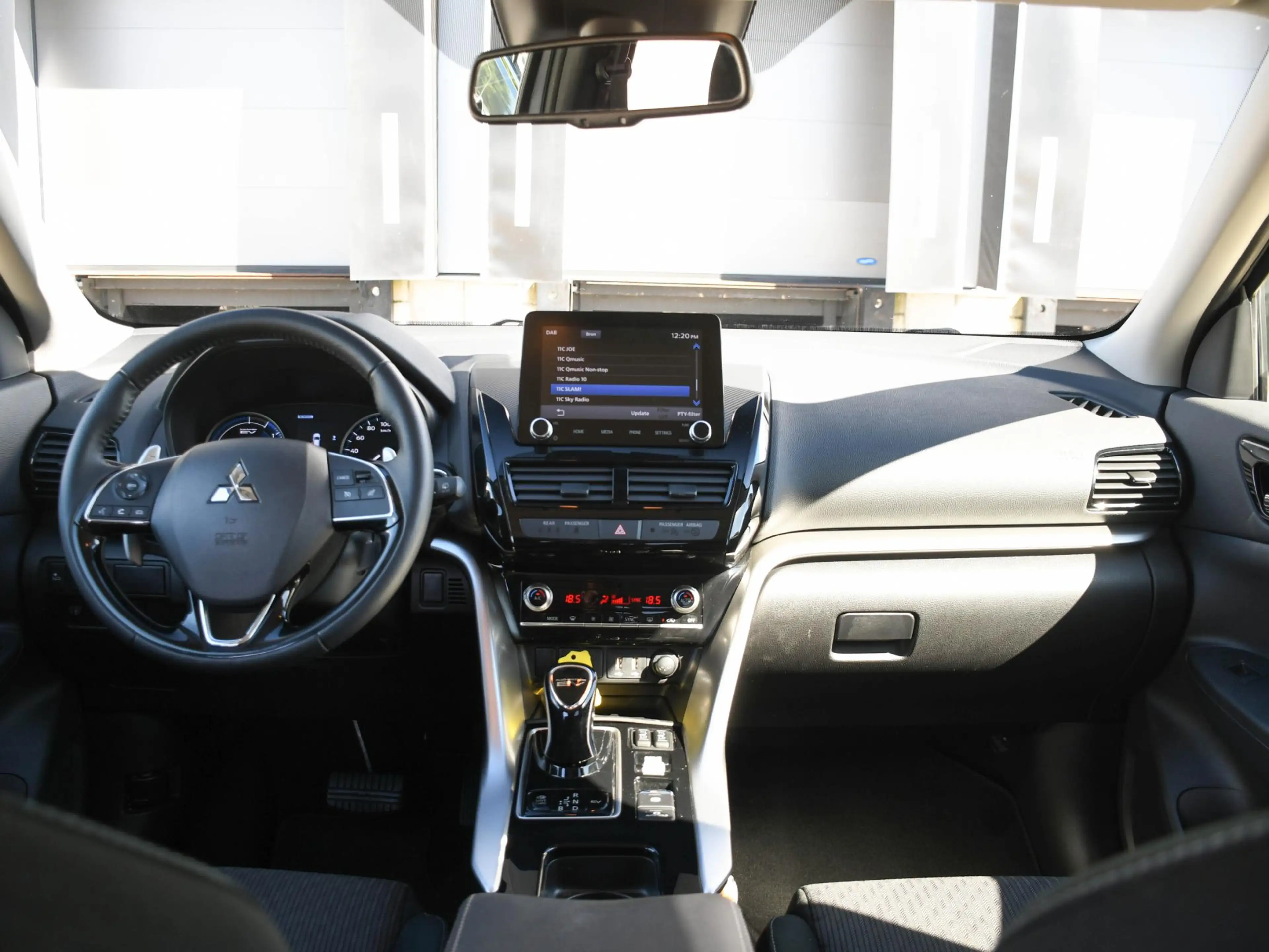 Mitsubishi Eclipse Cross Intense 2.4 PHEV 188pk Automaat CRUISE.C | CAMERA — photo 12