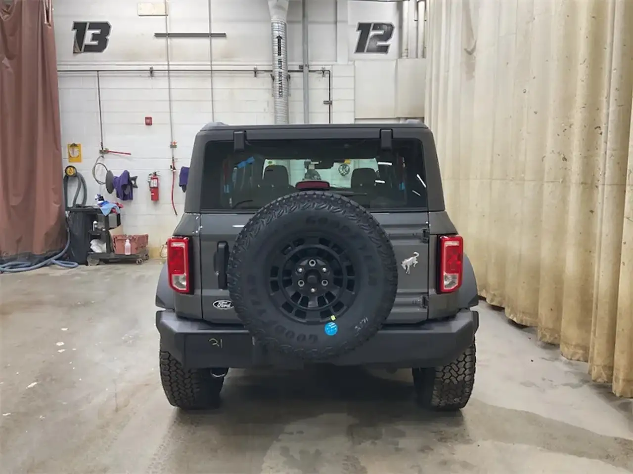 Ford Bronco снимка Ford Bronco