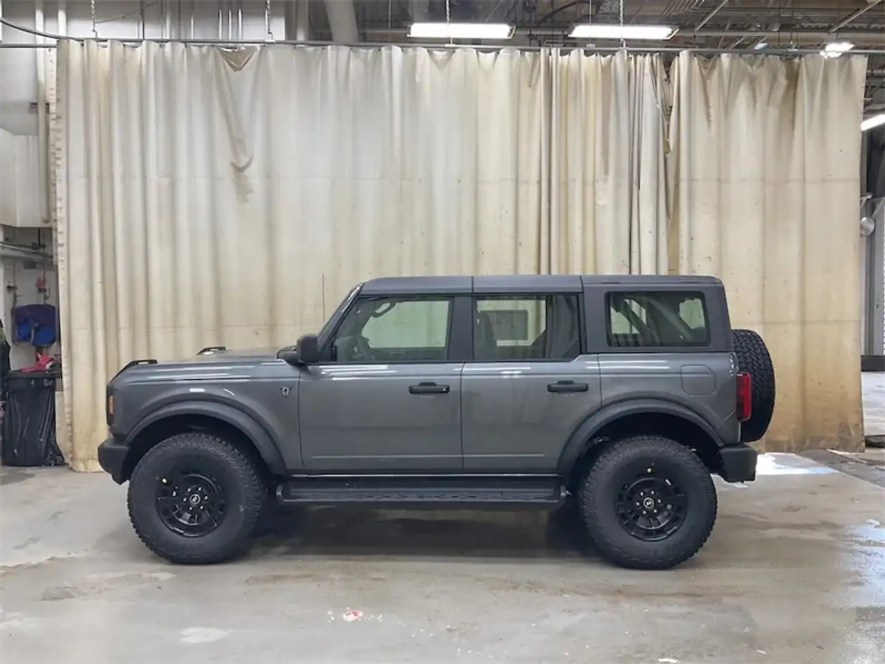 Ford Bronco снимка Ford Bronco