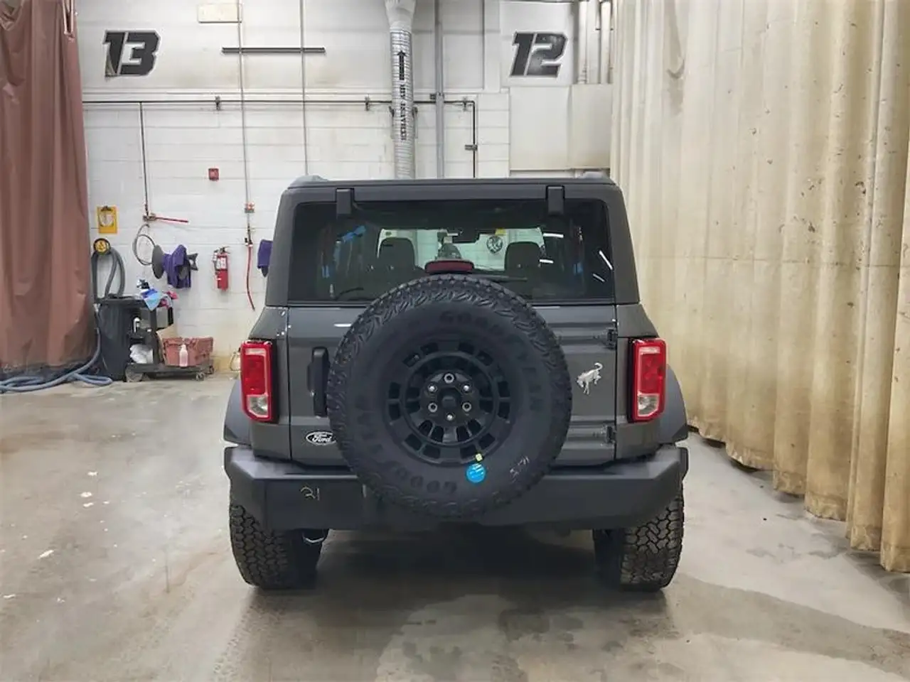 Ford Bronco снимка Ford Bronco