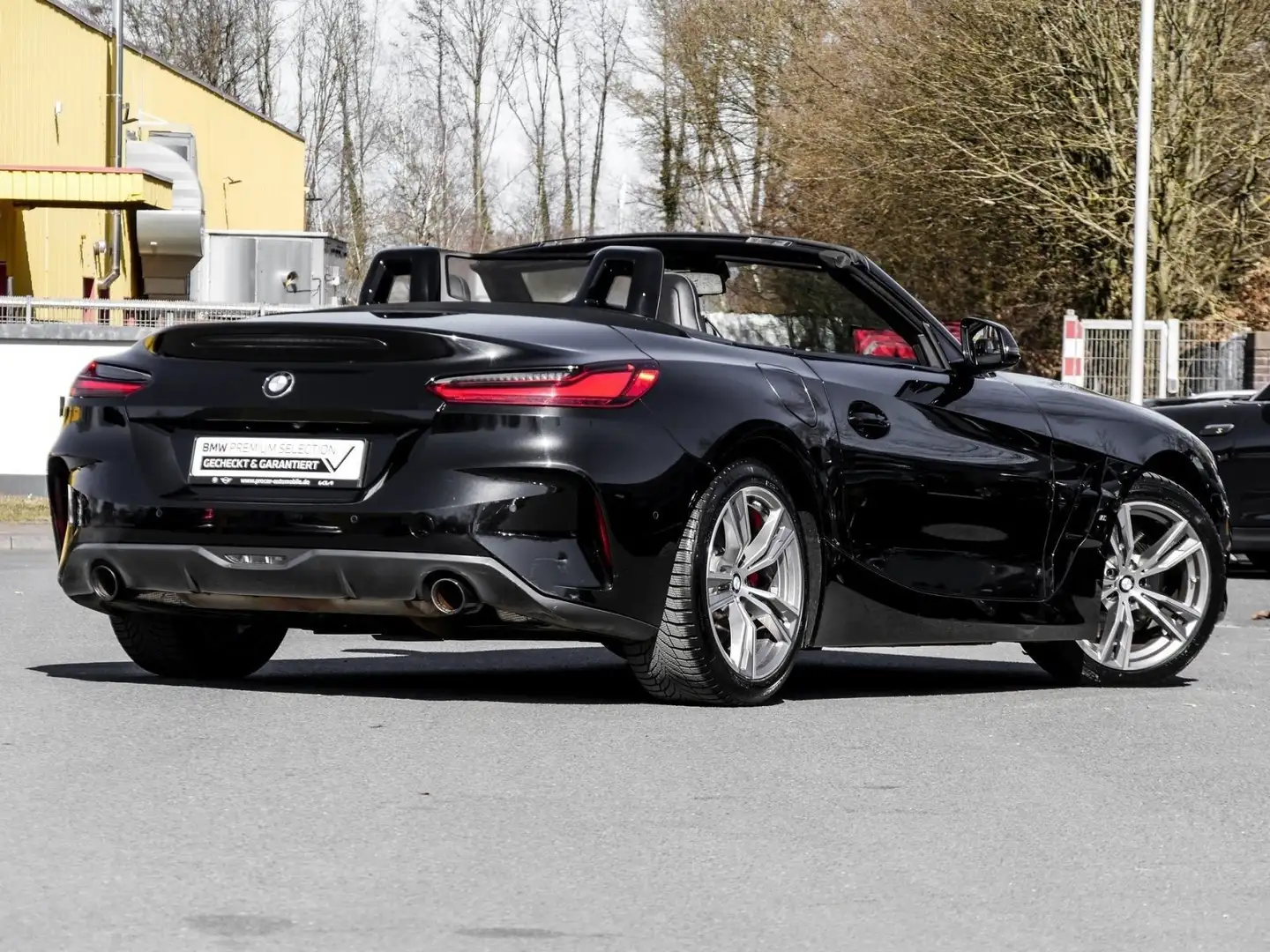 BMW Z4 sDrive30i M SPORT+H/K+PA+LHZ+SHZ+AMBI Černá - 2