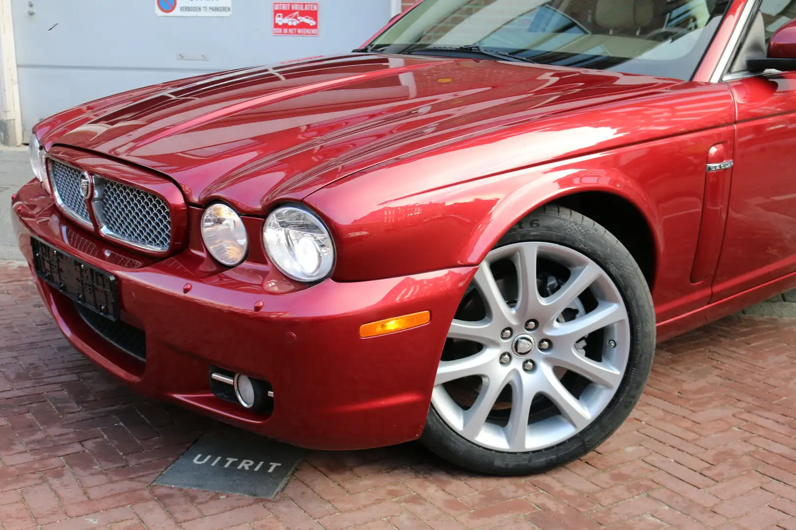 Jaguar XJ (X358) Rouge - 2