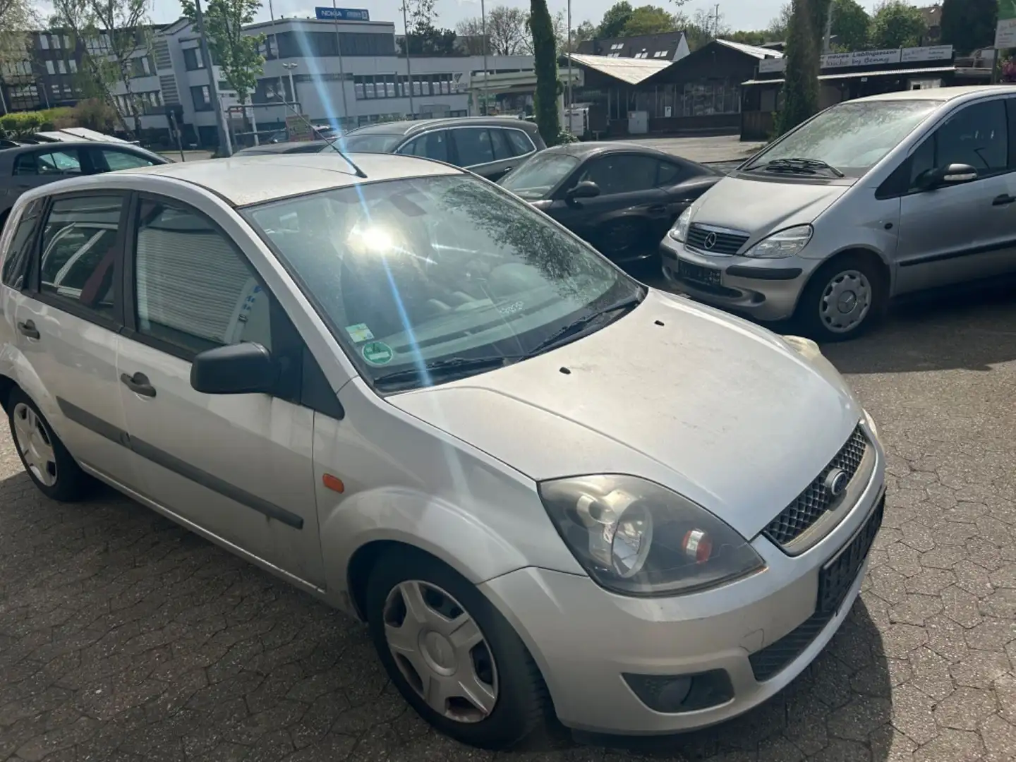 Ford Fiesta Connection Silber - 2