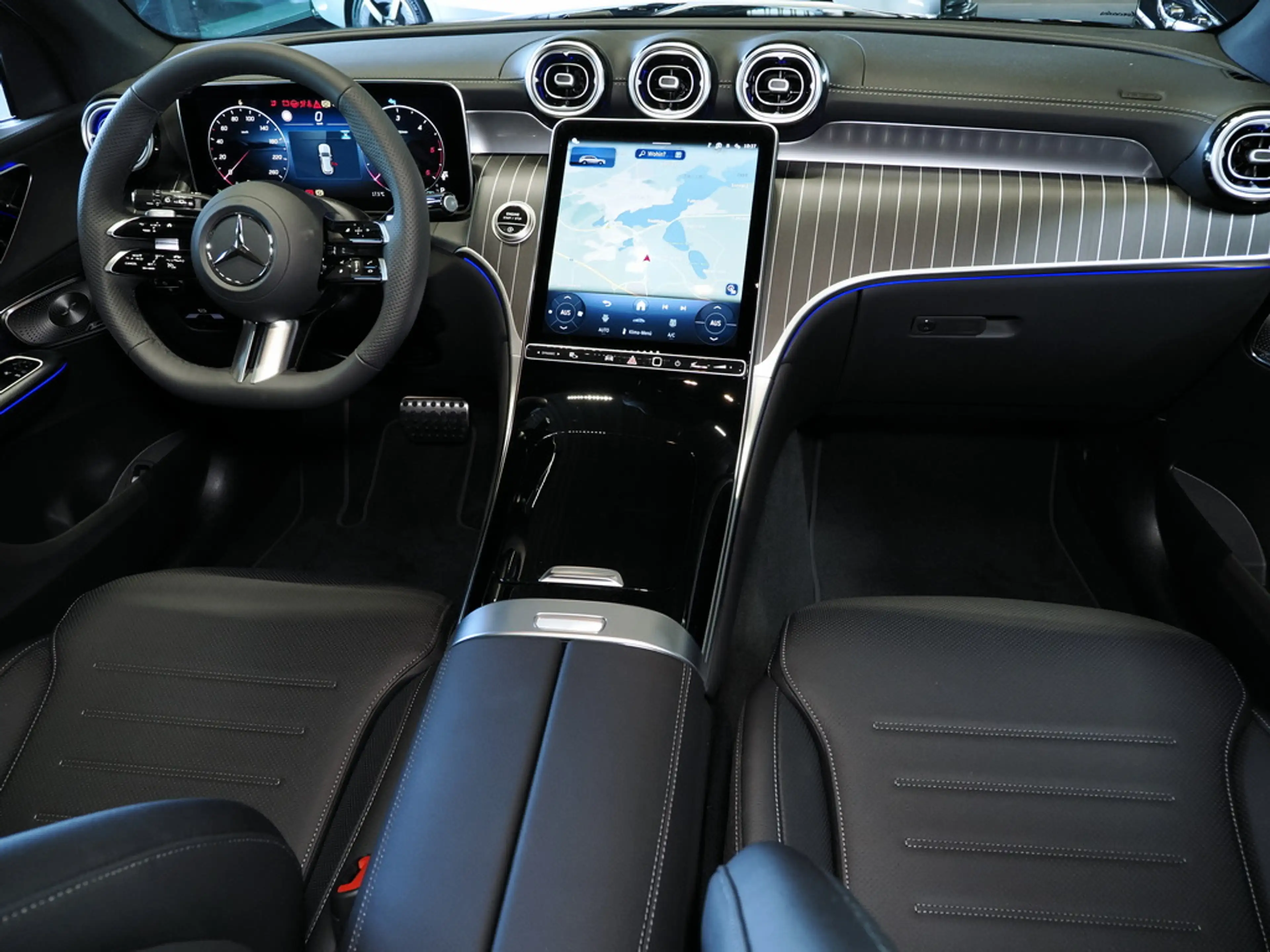 Mercedes-Benz GLC 450 d 4M AMG NIGHT PANO AHK DIGITAL-LIGHT — photo 11