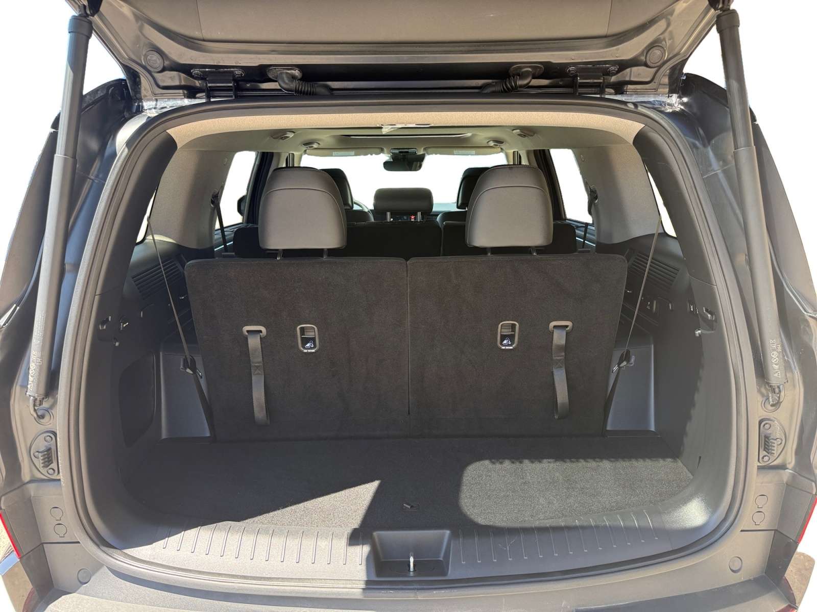 used 2025 Hyundai Santa Fe car, priced at $45,787