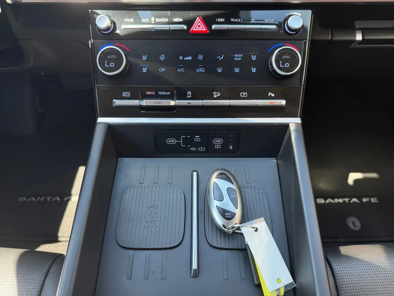 Hyundai SANTA FE снимка Hyundai SANTA FE